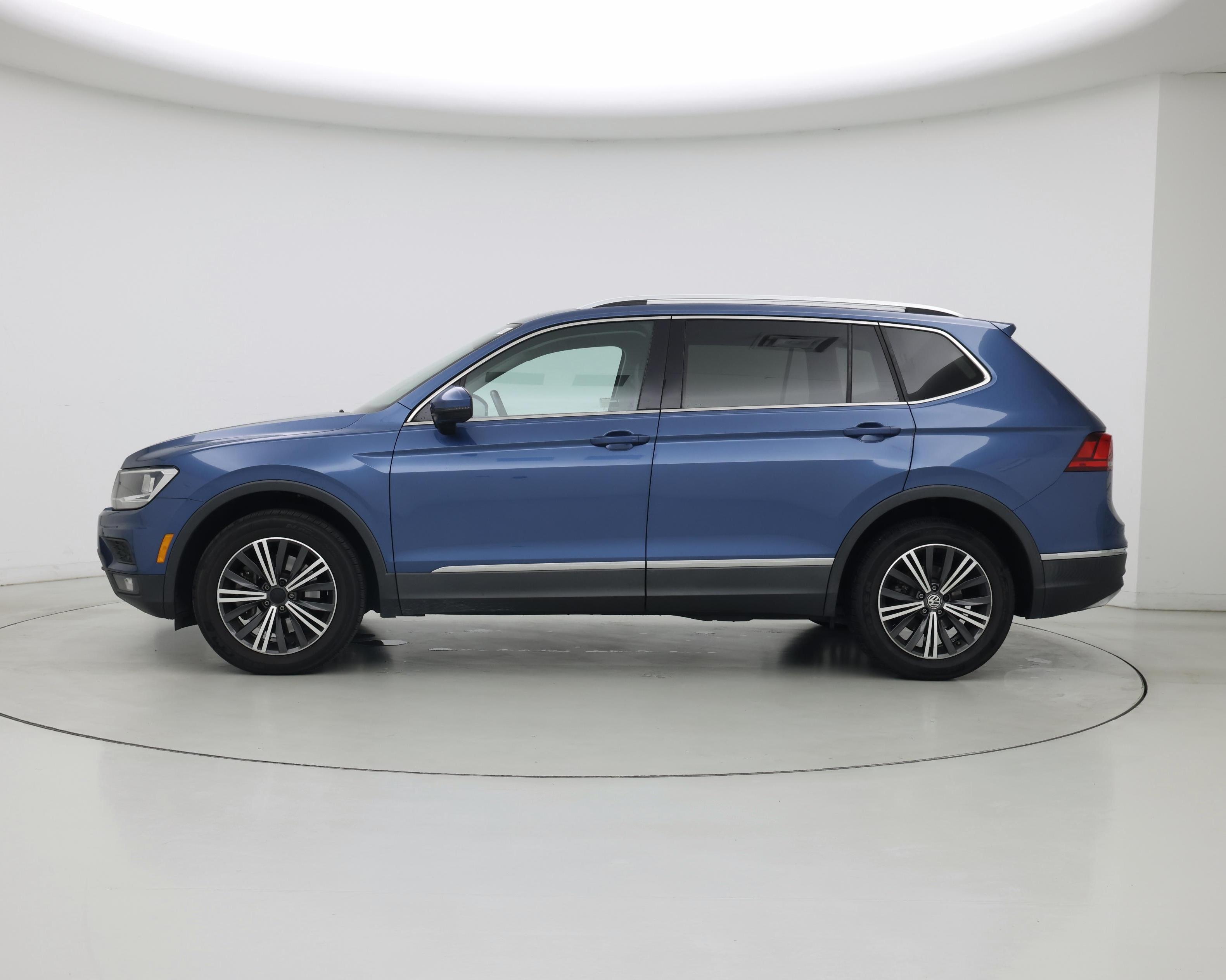 Thumbnail: 2019 Volkswagen Tiguan - 3