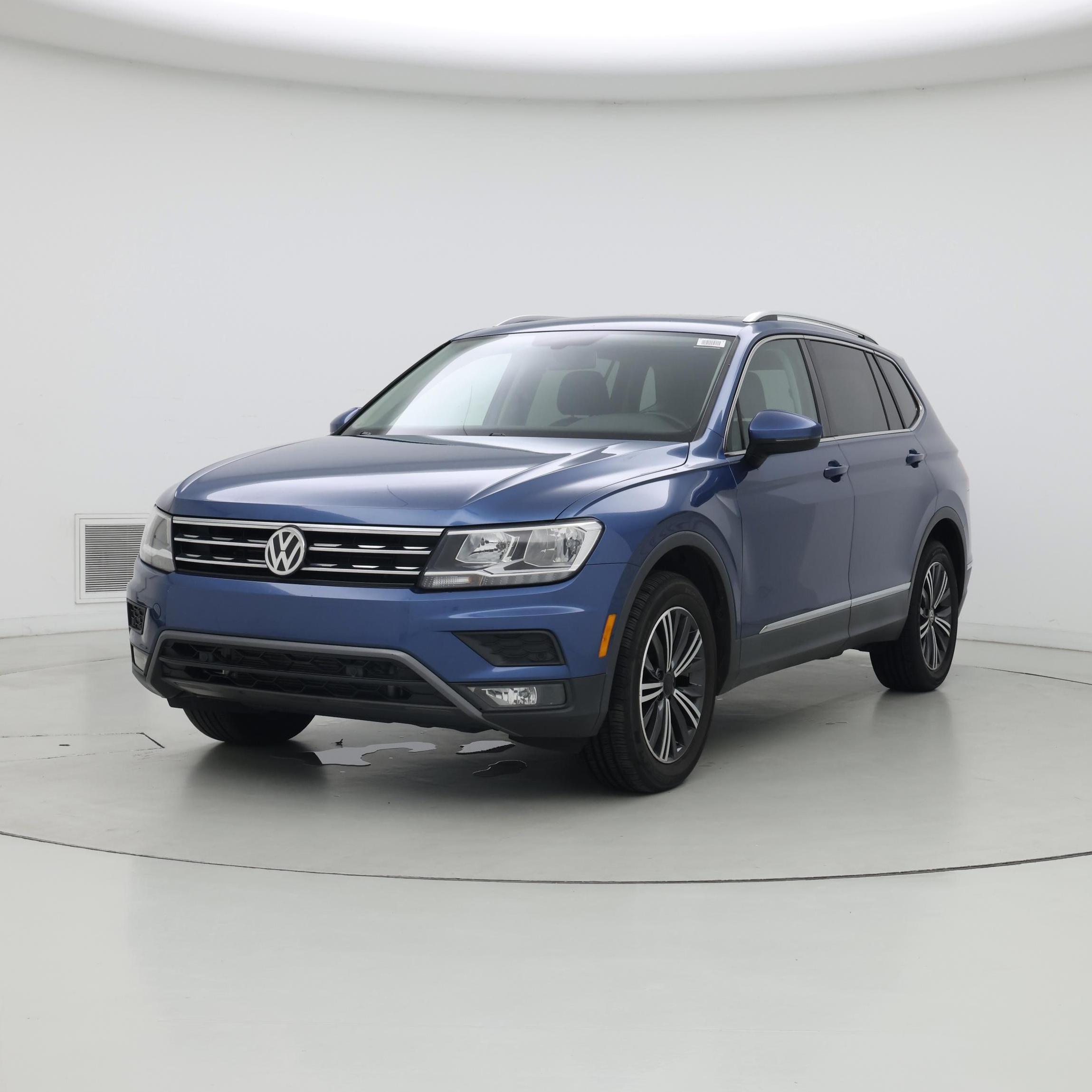 Thumbnail: 2019 Volkswagen Tiguan - 4