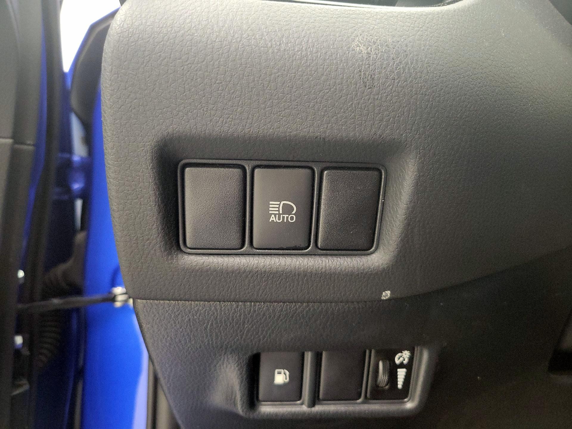 Thumbnail: 2019 Toyota C-HR - 13