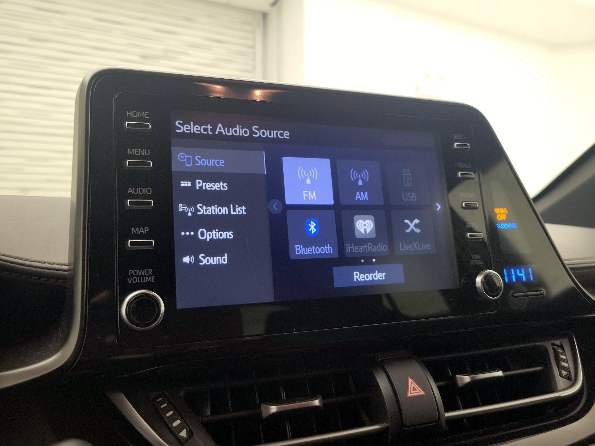 Thumbnail: 2019 Toyota C-HR - 15