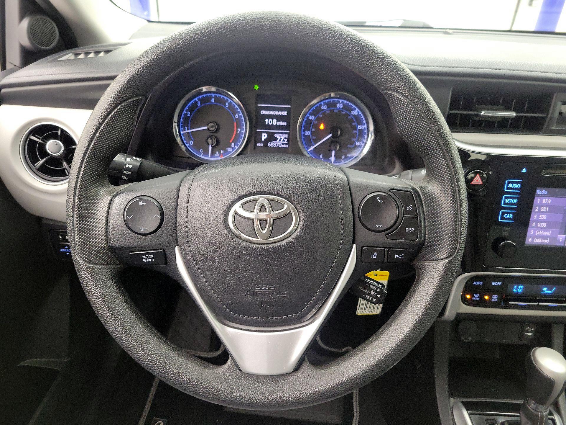 Thumbnail: 2018 Toyota Corolla - 10