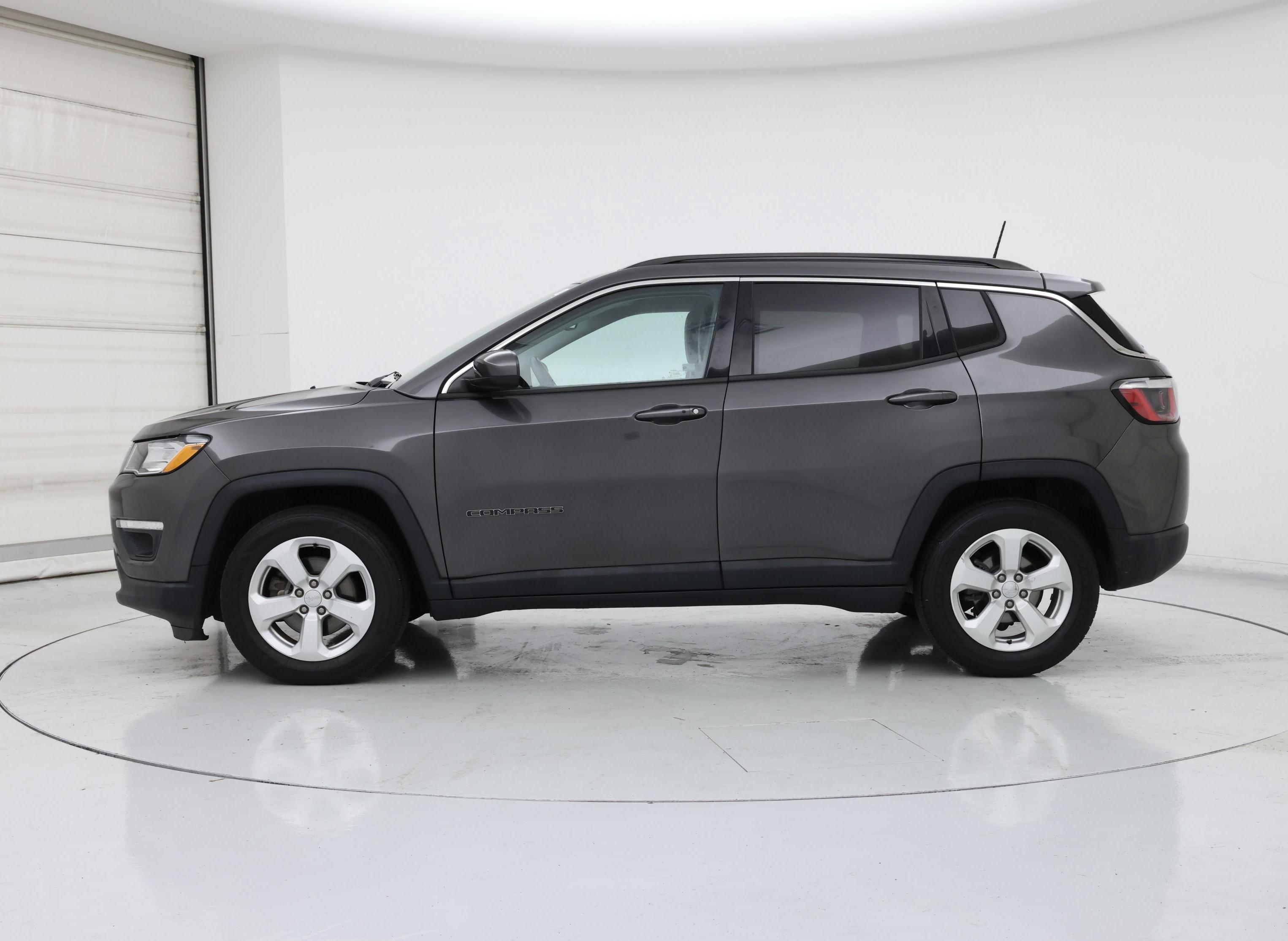 Thumbnail: 2019 Jeep Compass - 3
