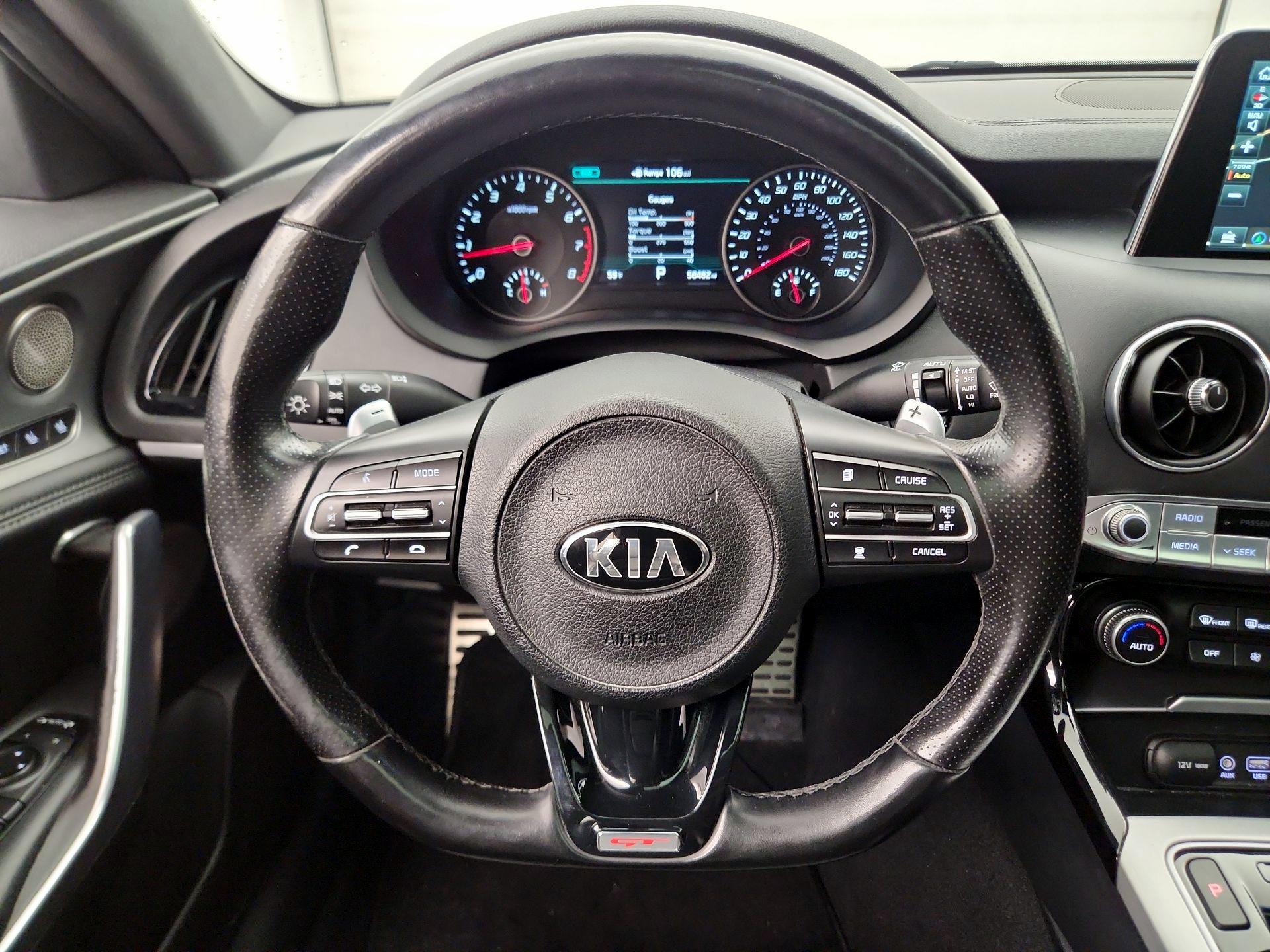 Thumbnail: 2018 Kia Stinger - 10