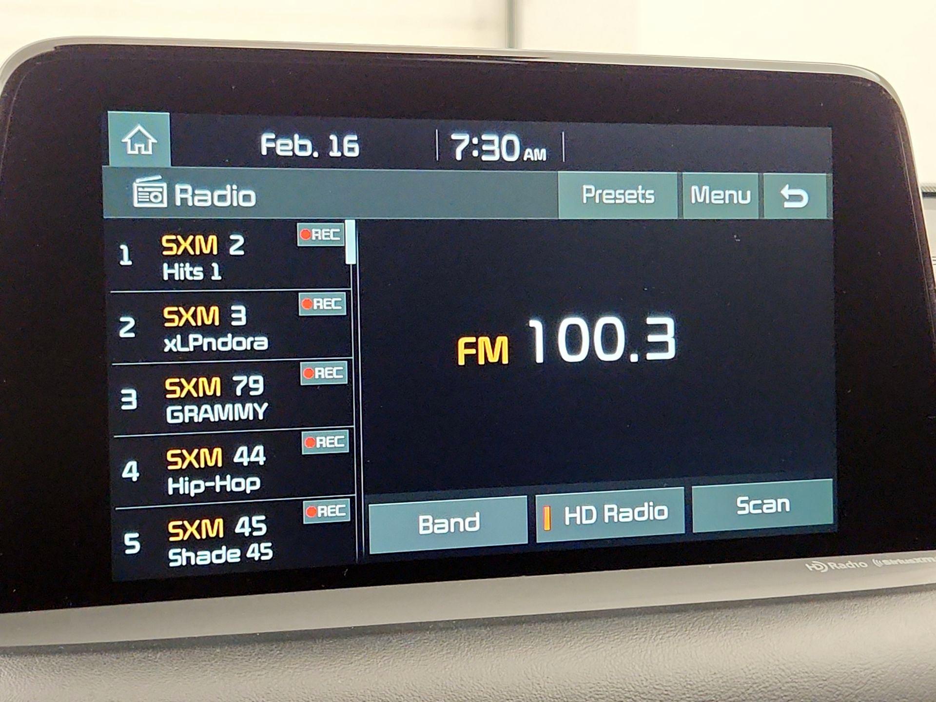 Thumbnail: 2018 Kia Stinger - 16