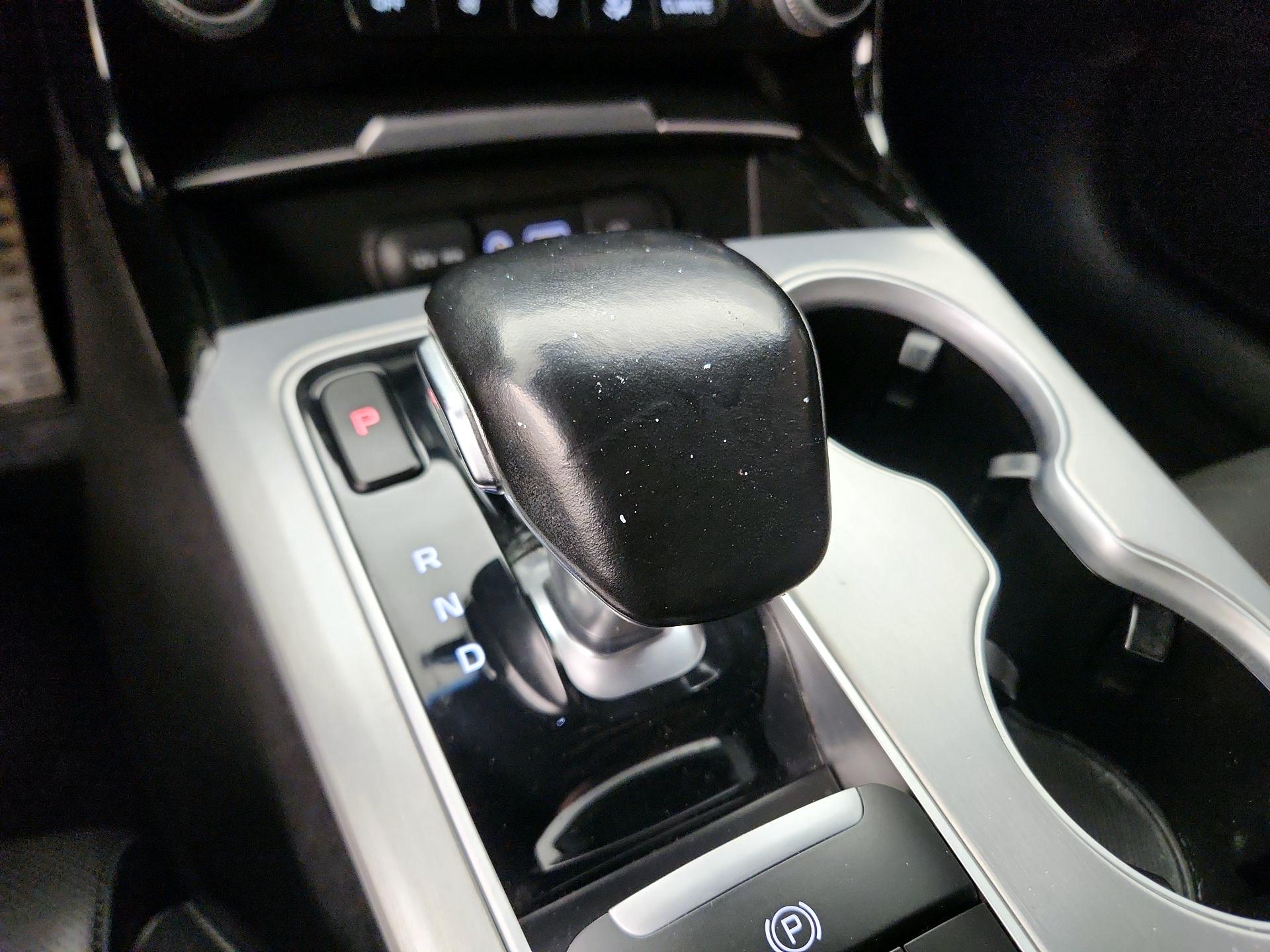 Thumbnail: 2018 Kia Stinger - 18