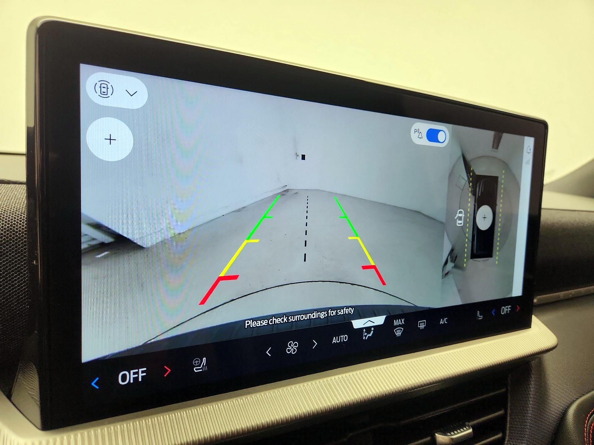 Thumbnail: 2025 Ford Explorer - 15