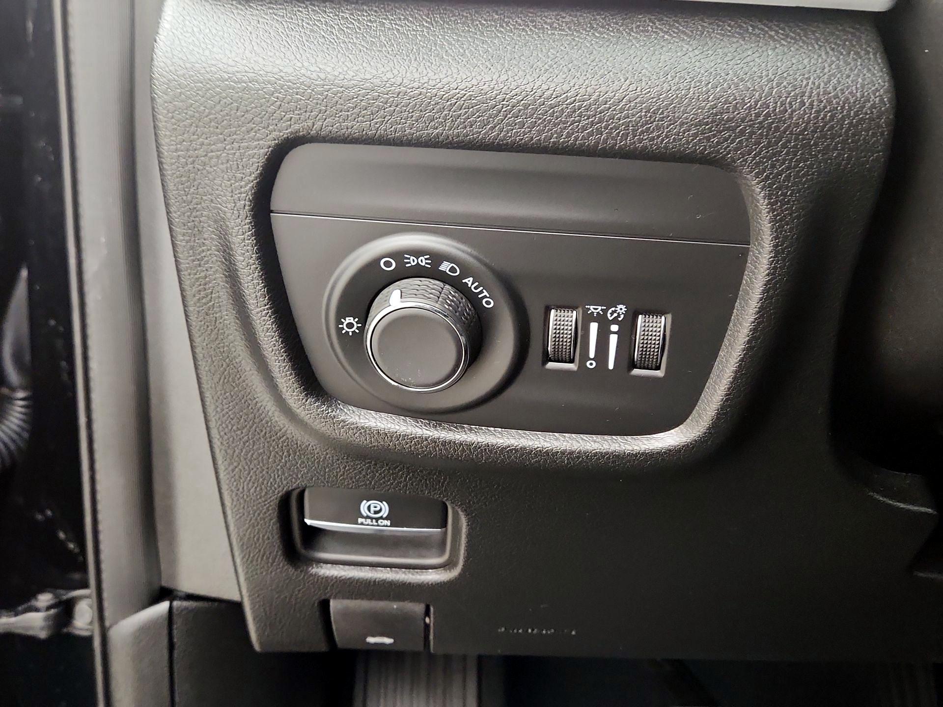 Thumbnail: 2024 Jeep Grand Cherokee - 13