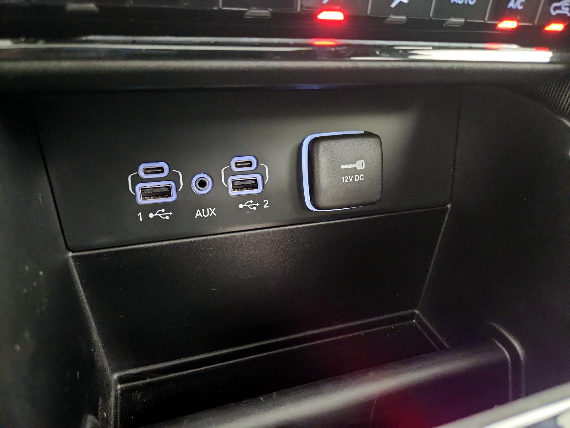 Thumbnail: 2024 Jeep Grand Cherokee - 18