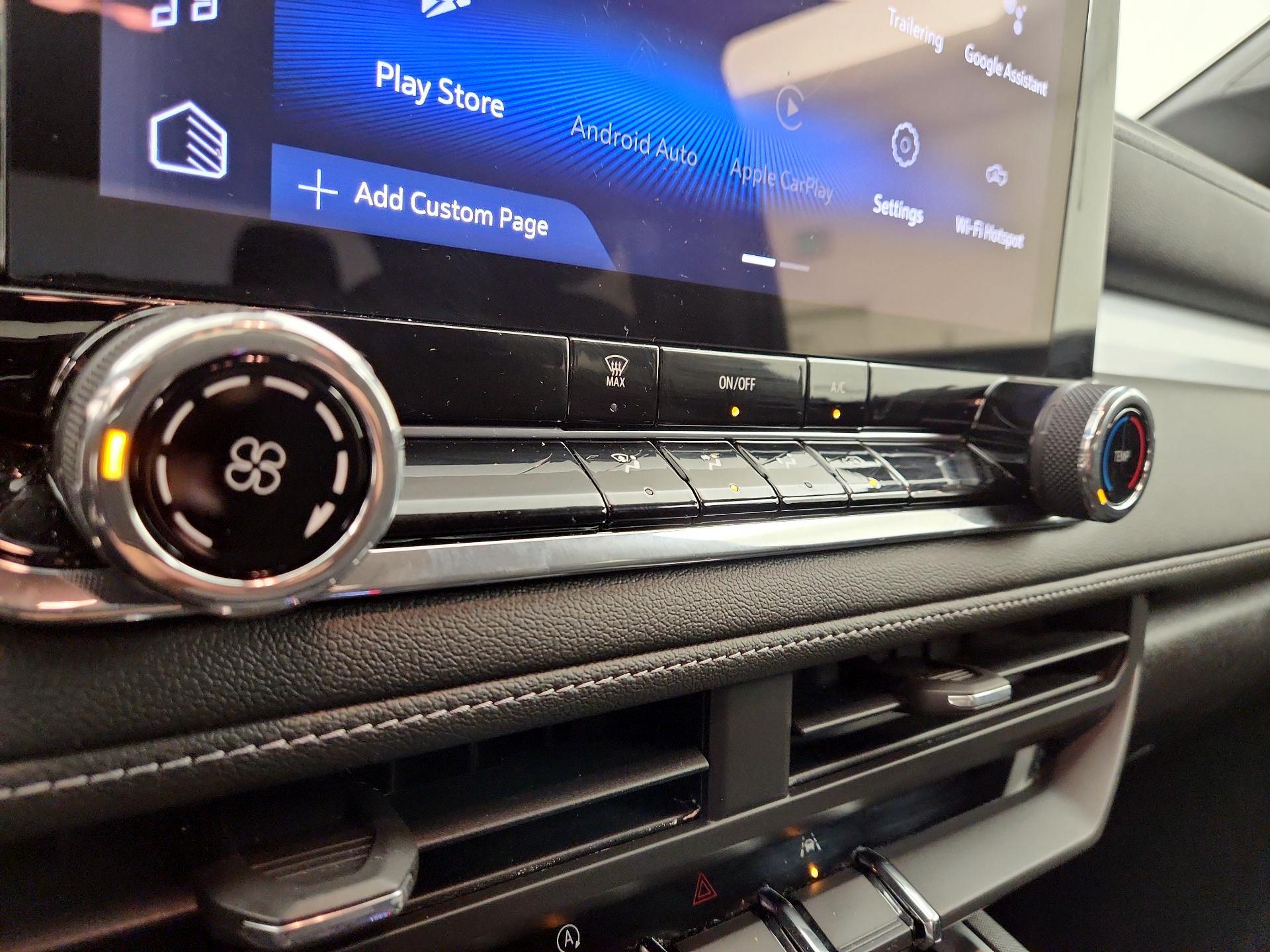 Thumbnail: 2023 Chevrolet Colorado - 16