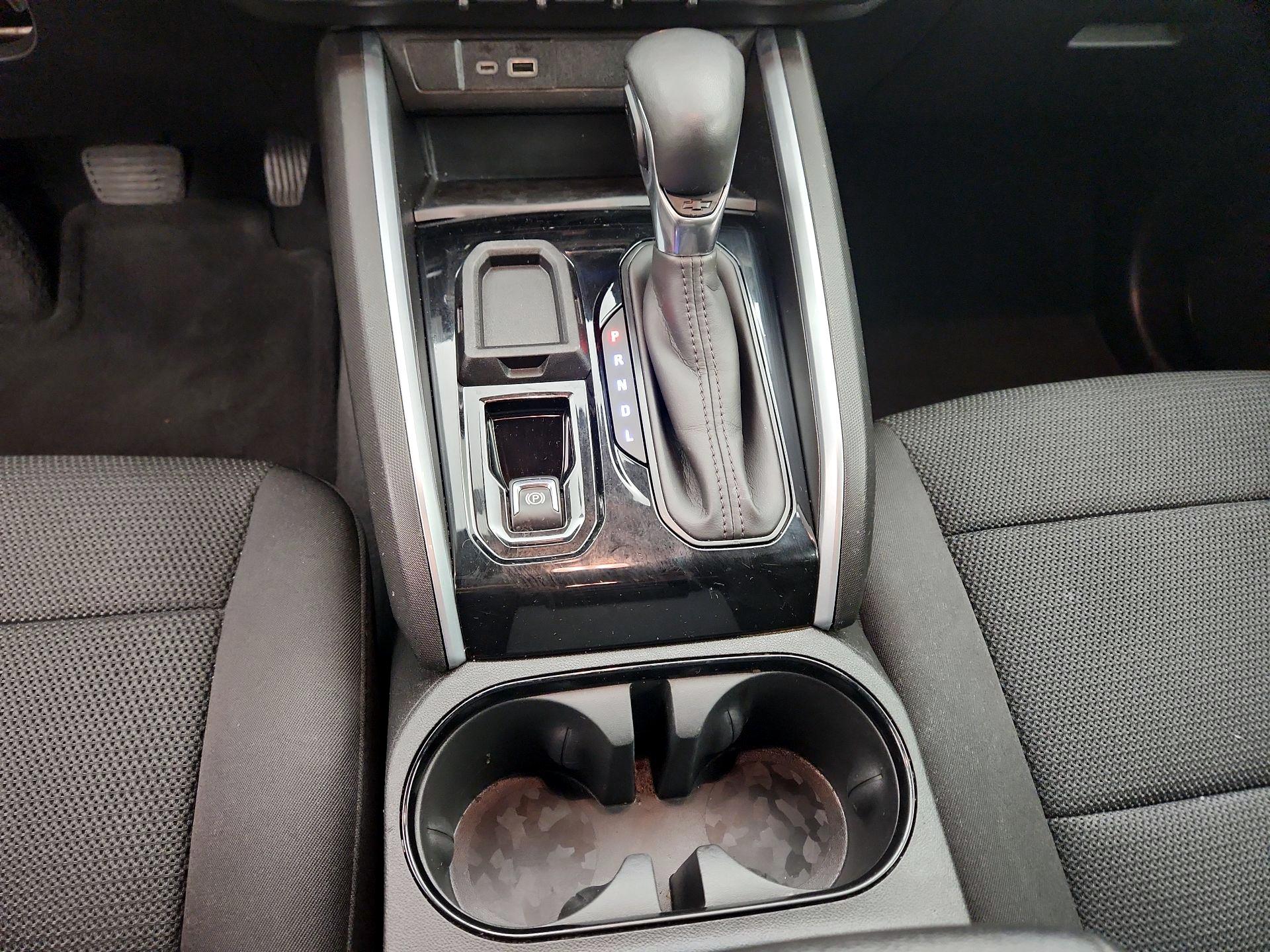 Thumbnail: 2023 Chevrolet Colorado - 17