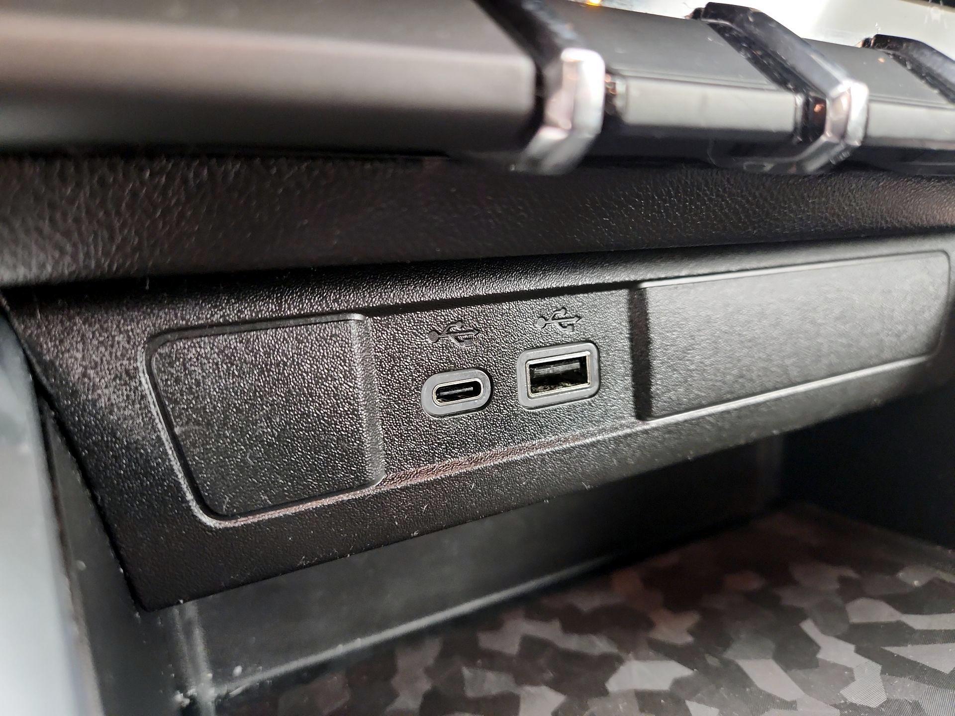 Thumbnail: 2023 Chevrolet Colorado - 18