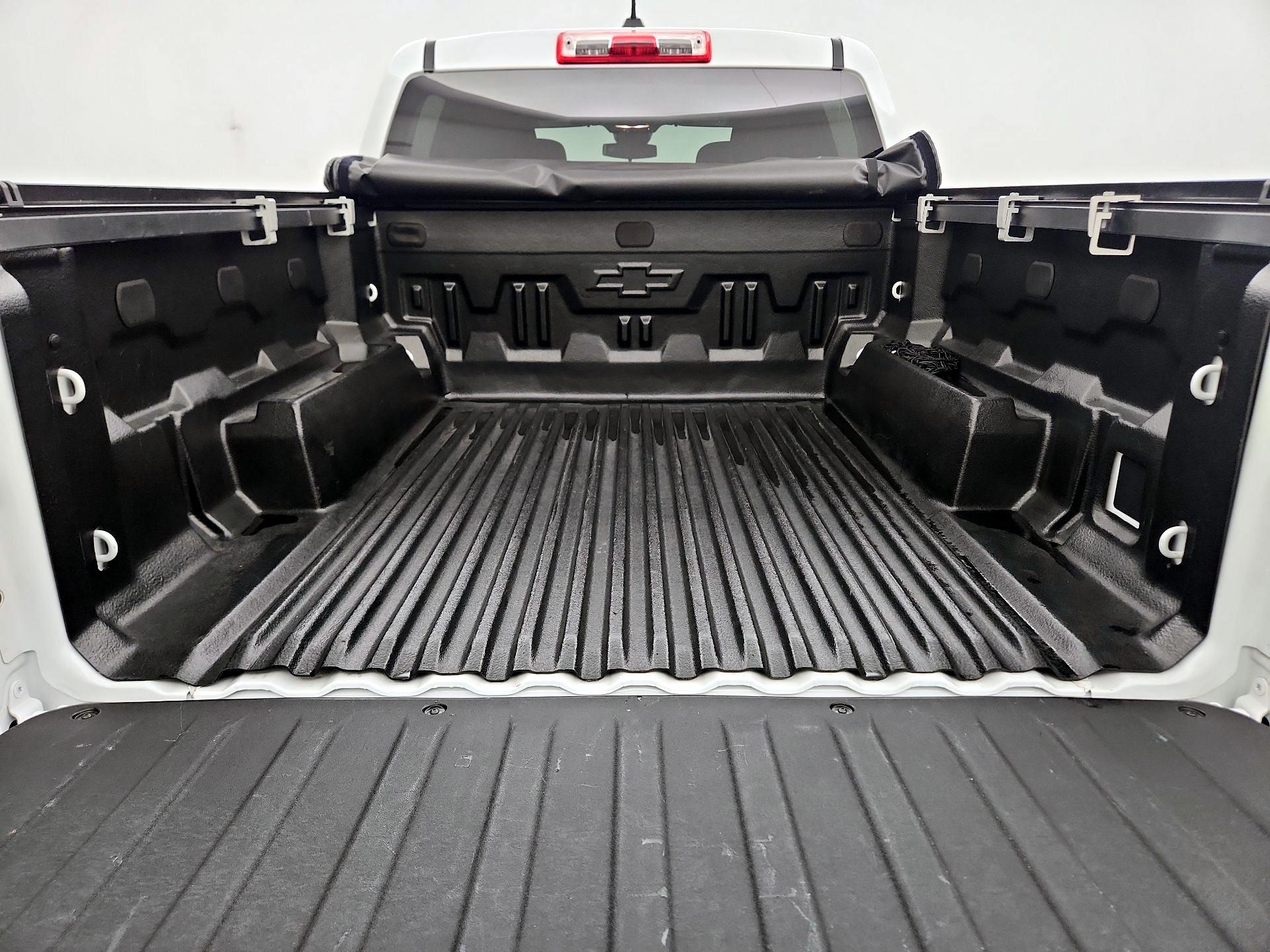 Thumbnail: 2023 Chevrolet Colorado - 20