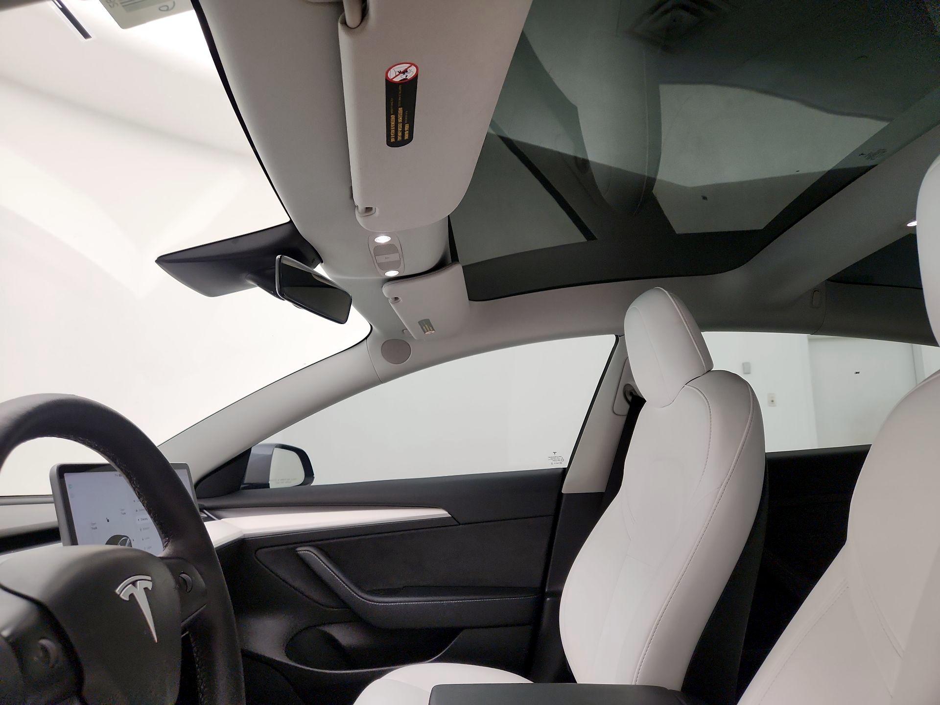 Thumbnail: 2022 Tesla Model 3 - 18