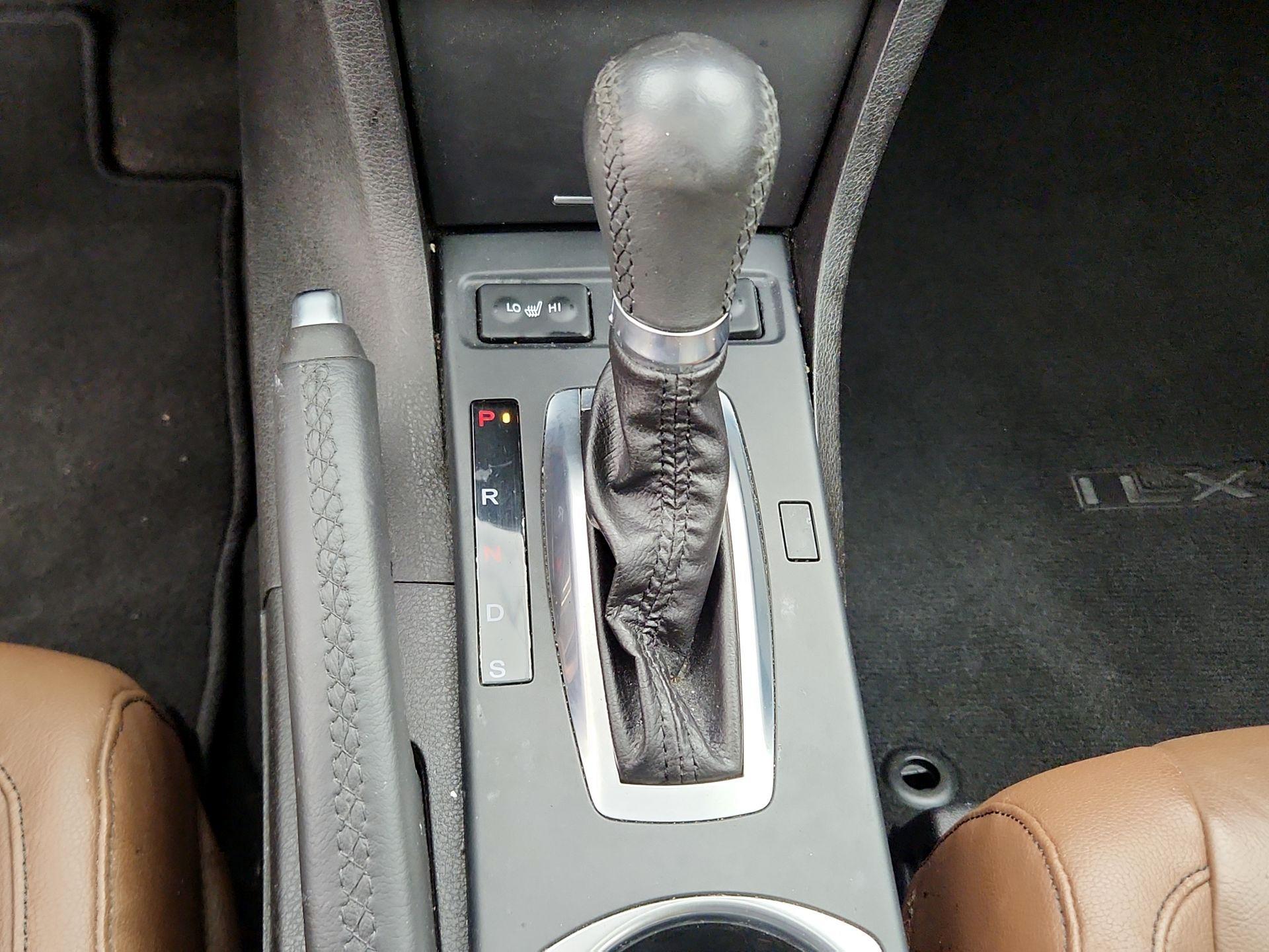 Thumbnail: 2019 Acura ILX - 17