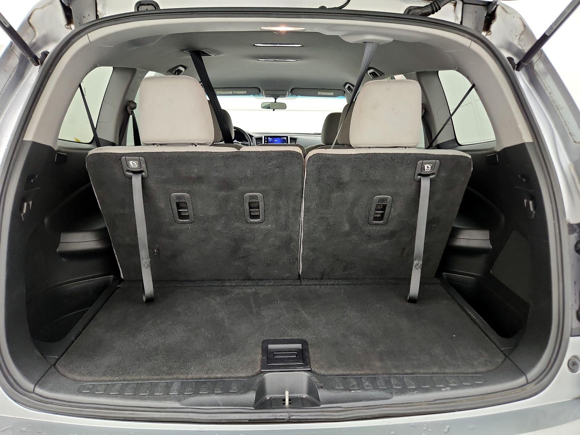 Thumbnail: 2017 Honda Pilot - 20