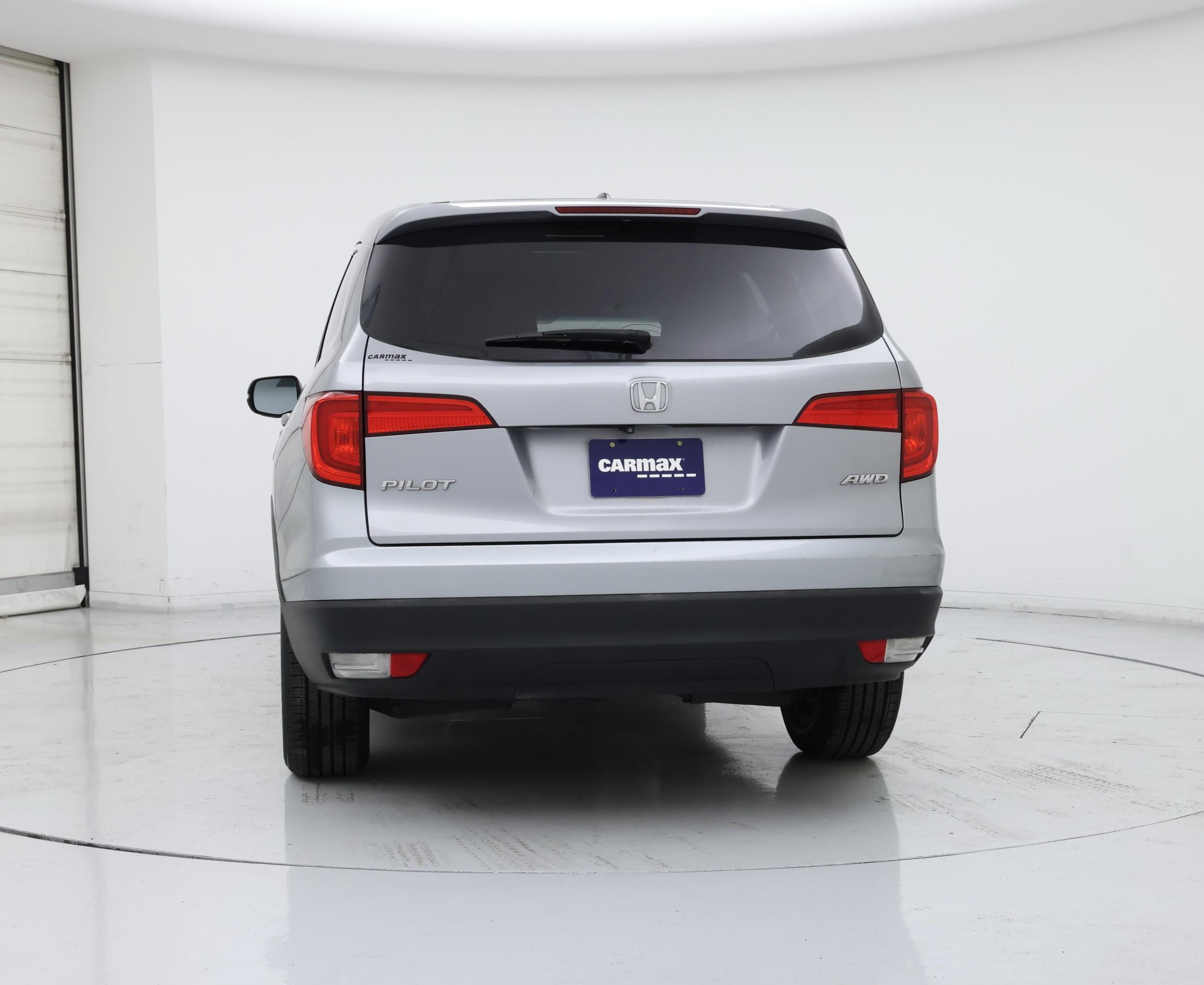 Thumbnail: 2017 Honda Pilot - 6