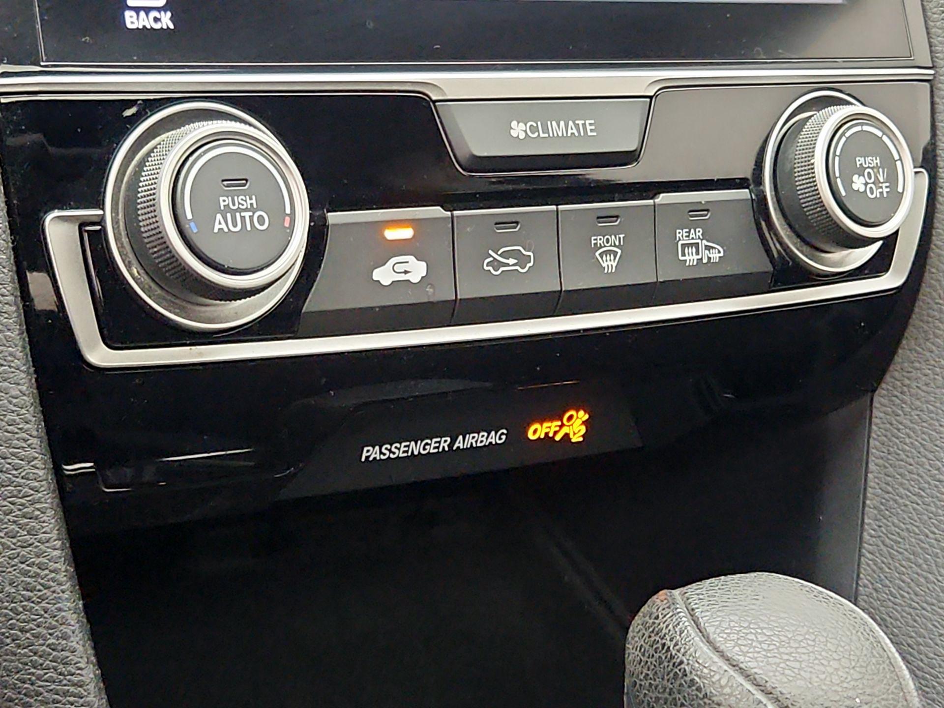 Thumbnail: 2016 Honda Civic - 15