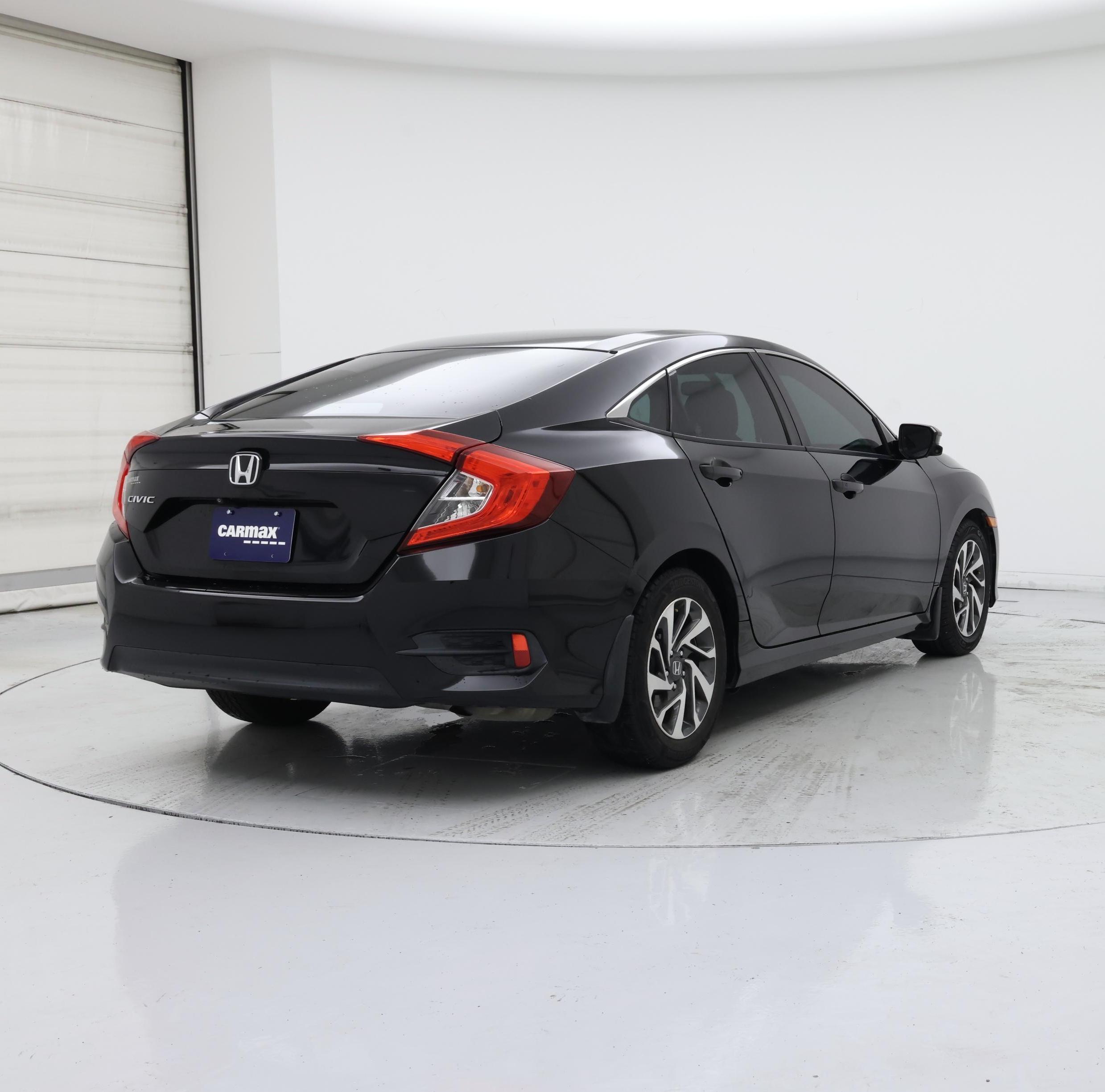 Thumbnail: 2016 Honda Civic - 8