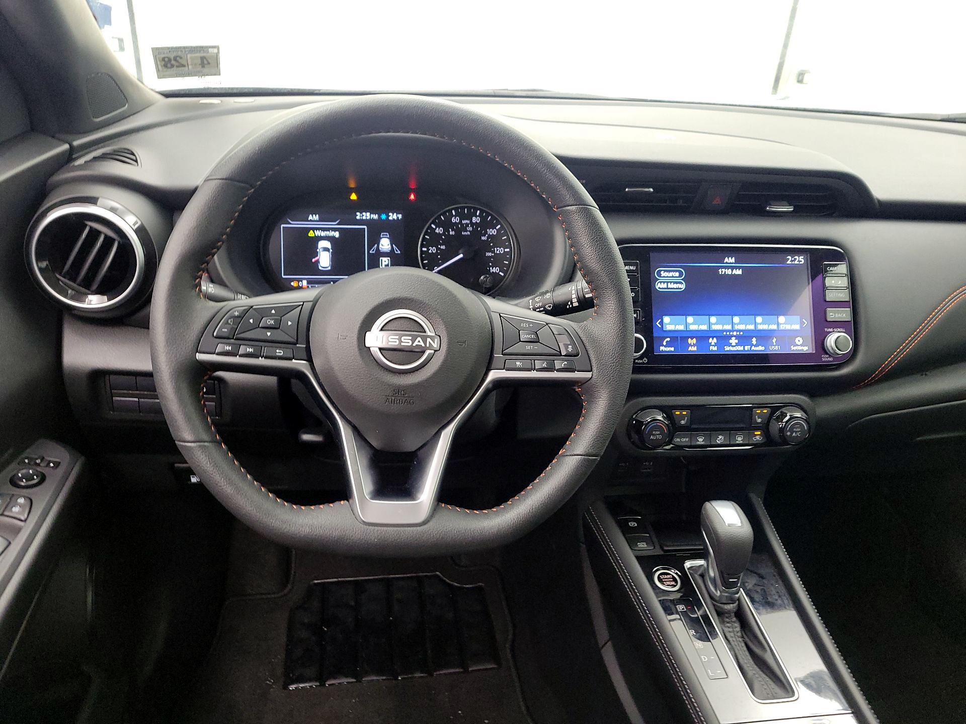 Thumbnail: 2023 Nissan Kicks - 10