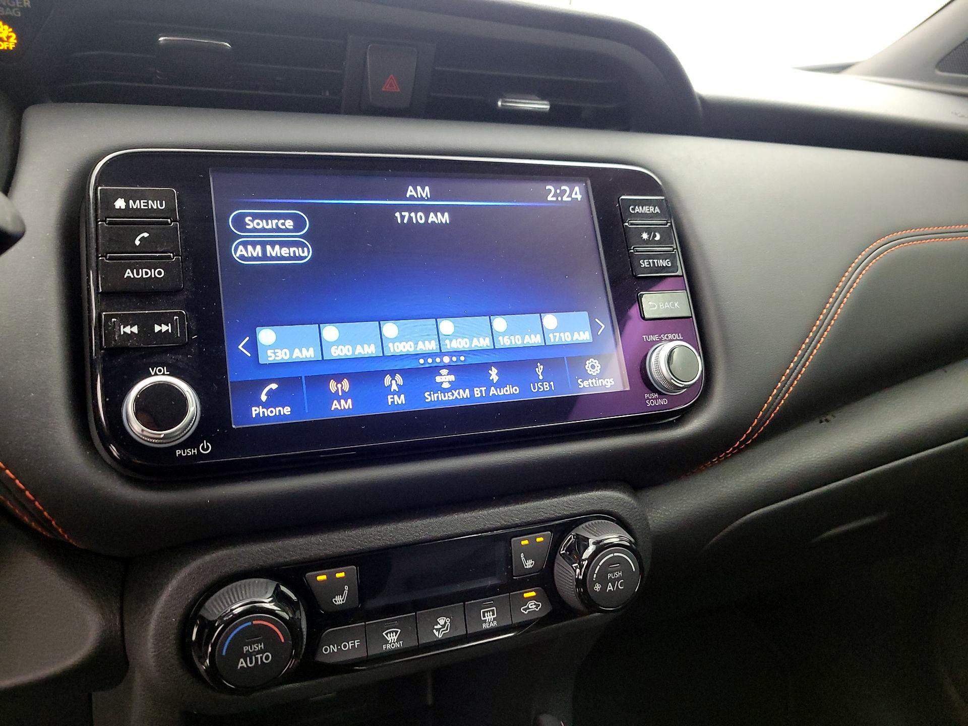 Thumbnail: 2023 Nissan Kicks - 16