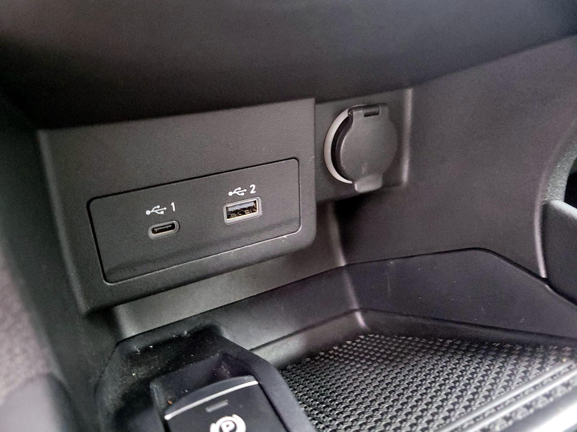 Thumbnail: 2023 Nissan Kicks - 18