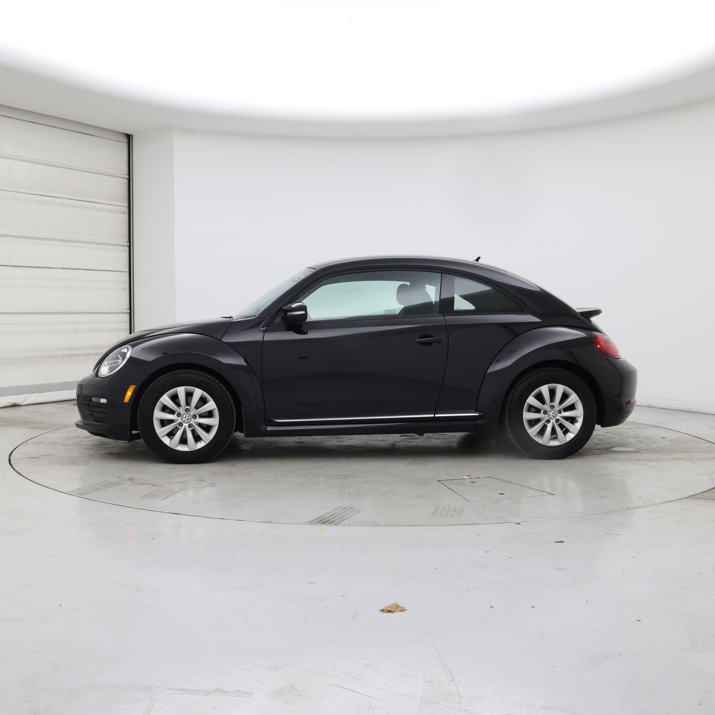 Thumbnail: 2019 Volkswagen Beetle - 3