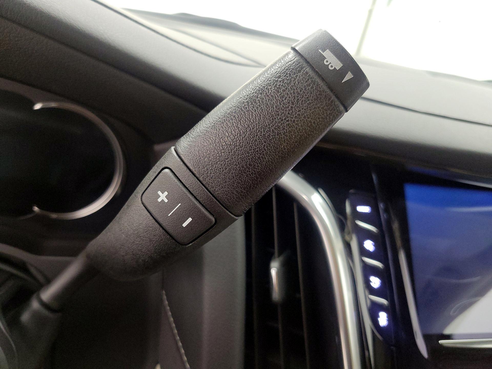 Thumbnail: 2020 Cadillac Escalade - 17