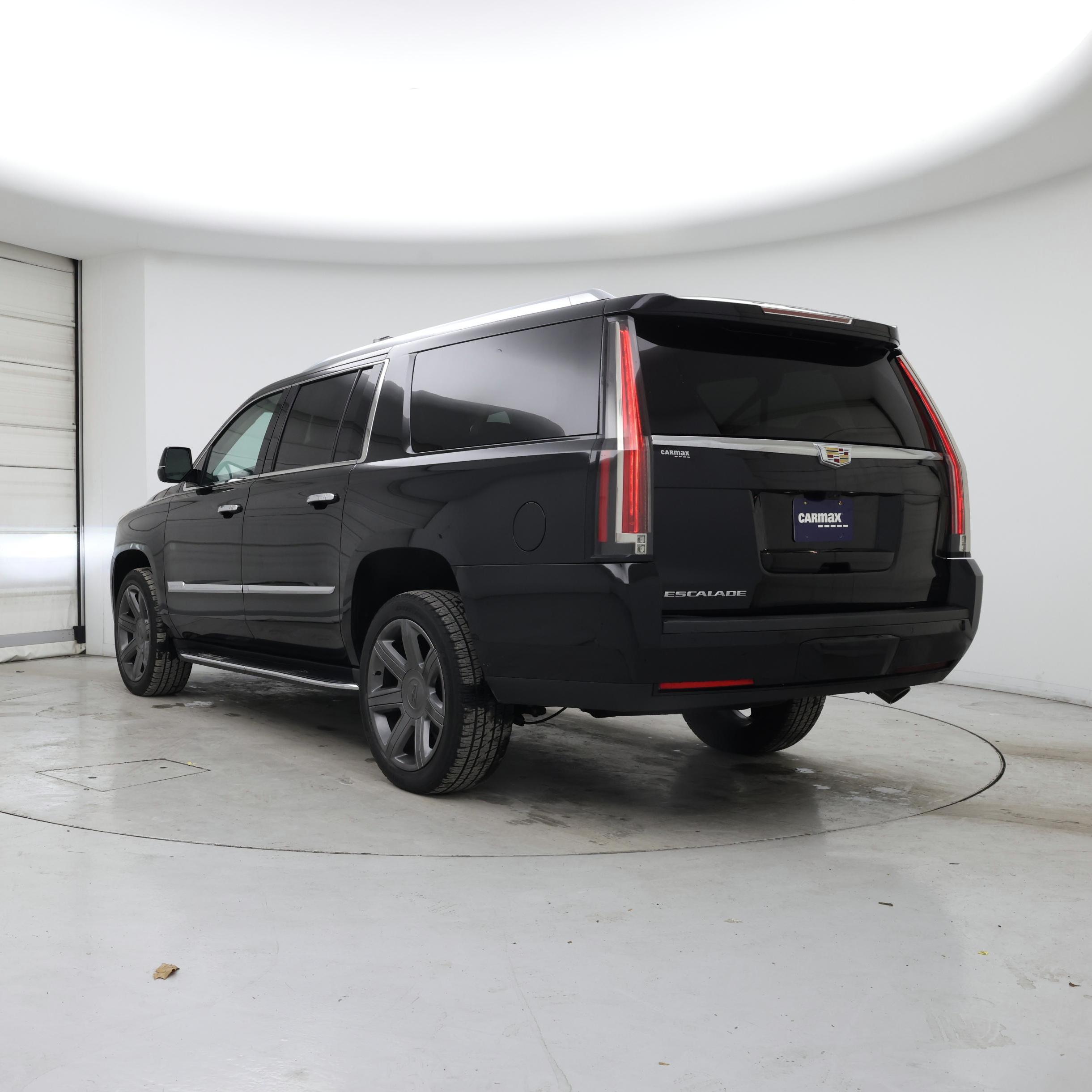 Thumbnail: 2020 Cadillac Escalade - 2