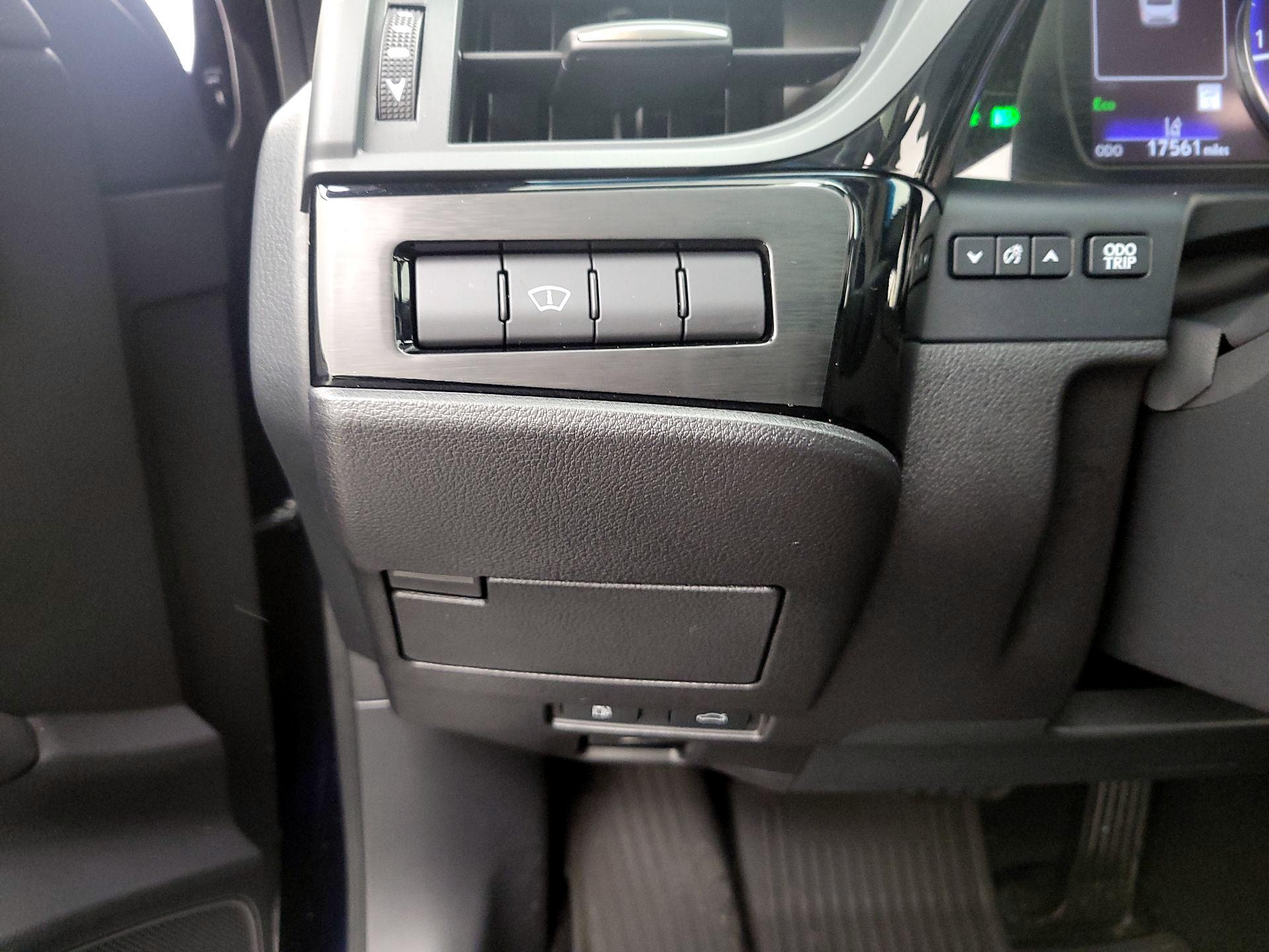 Thumbnail: 2024 Lexus ES - 13