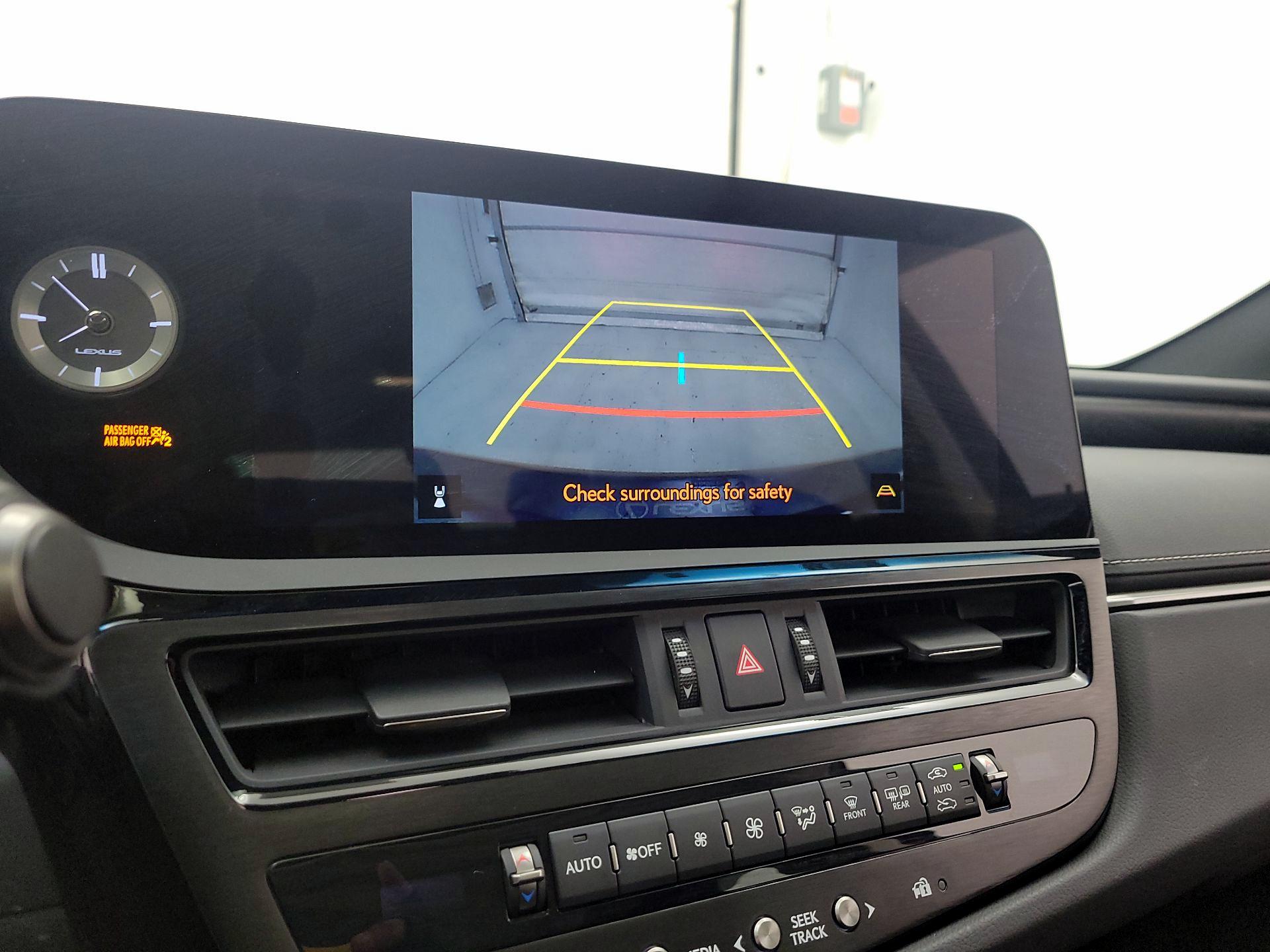 Thumbnail: 2024 Lexus ES - 14