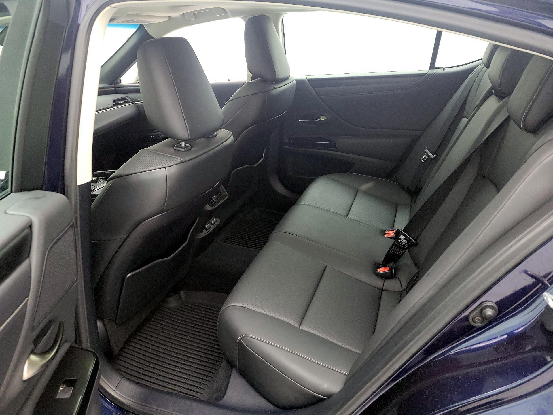 Thumbnail: 2024 Lexus ES - 19