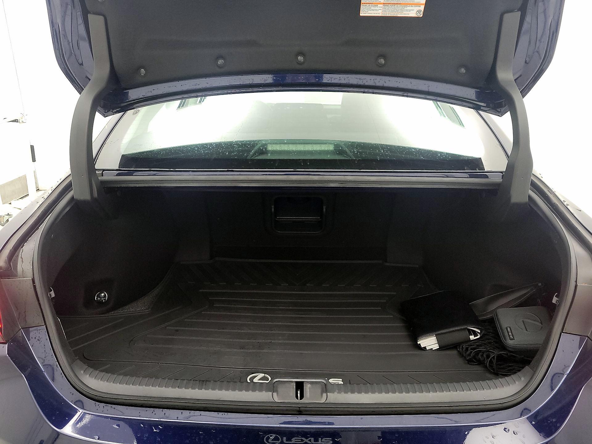 Thumbnail: 2024 Lexus ES - 20