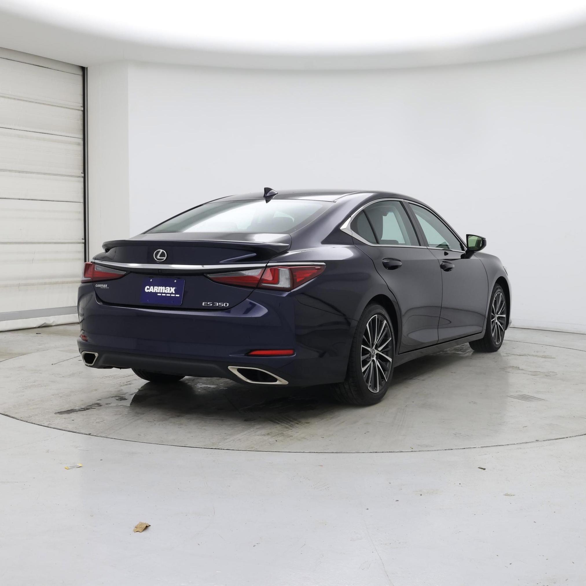 Thumbnail: 2024 Lexus ES - 8