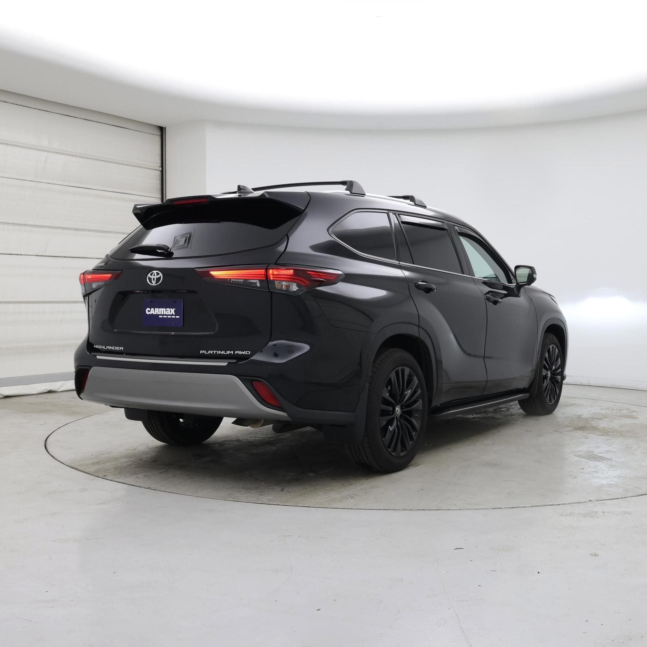 Thumbnail: 2024 Toyota Highlander - 8