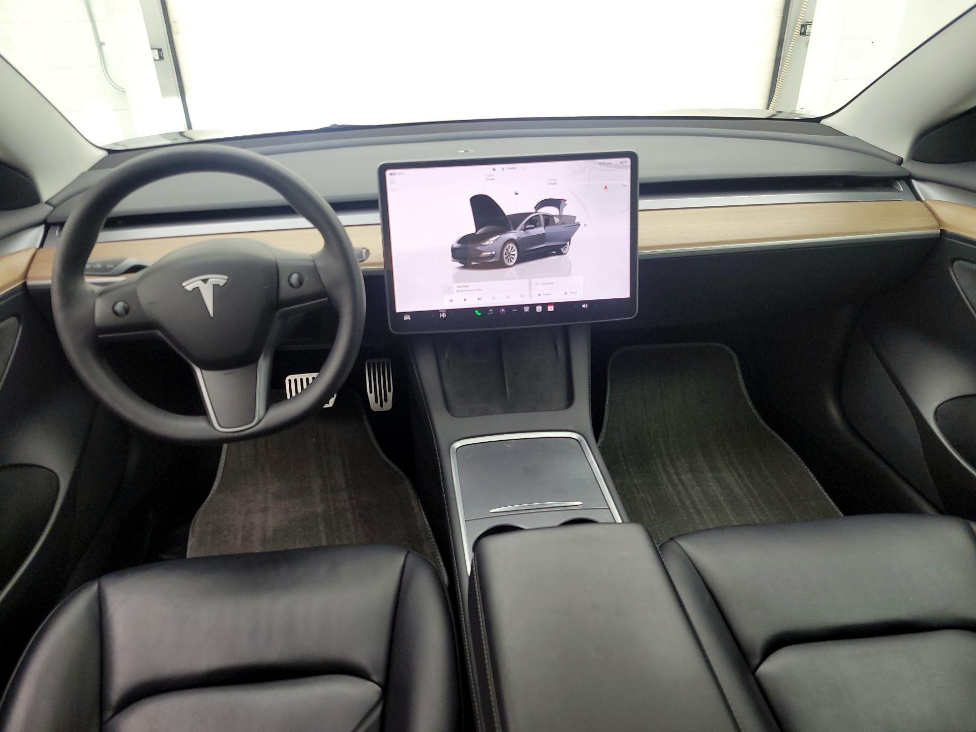 Thumbnail: 2023 Tesla Model 3 - 9