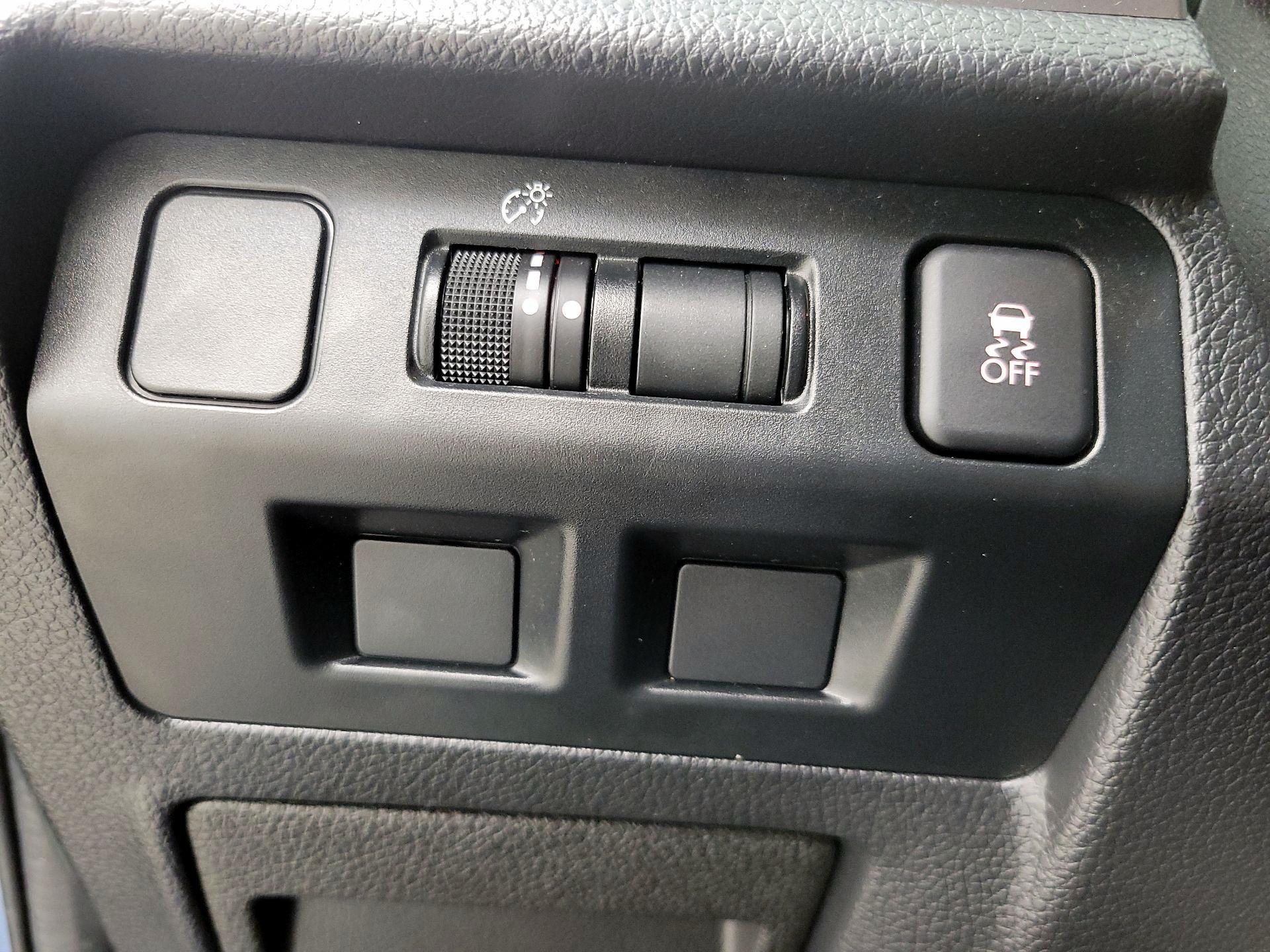 Thumbnail: 2017 Subaru Forester - 13