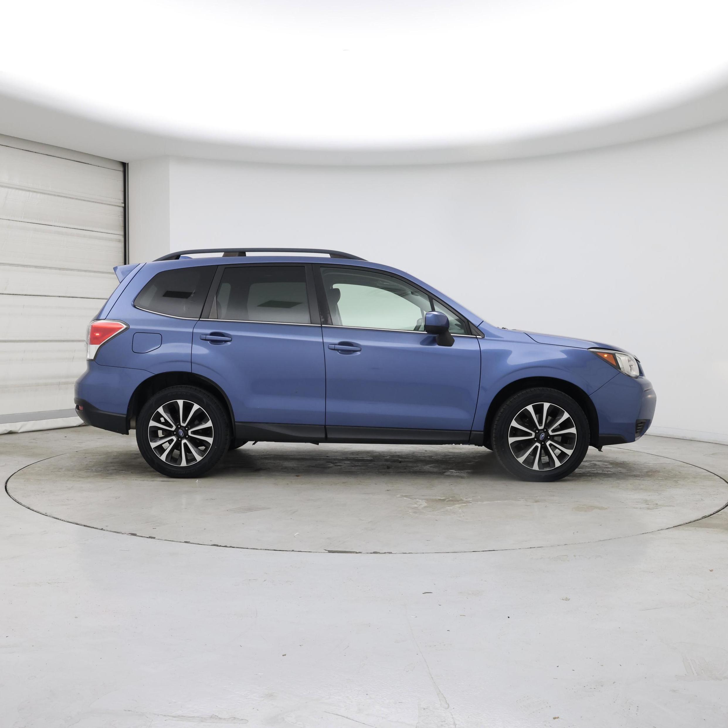 Thumbnail: 2017 Subaru Forester - 7