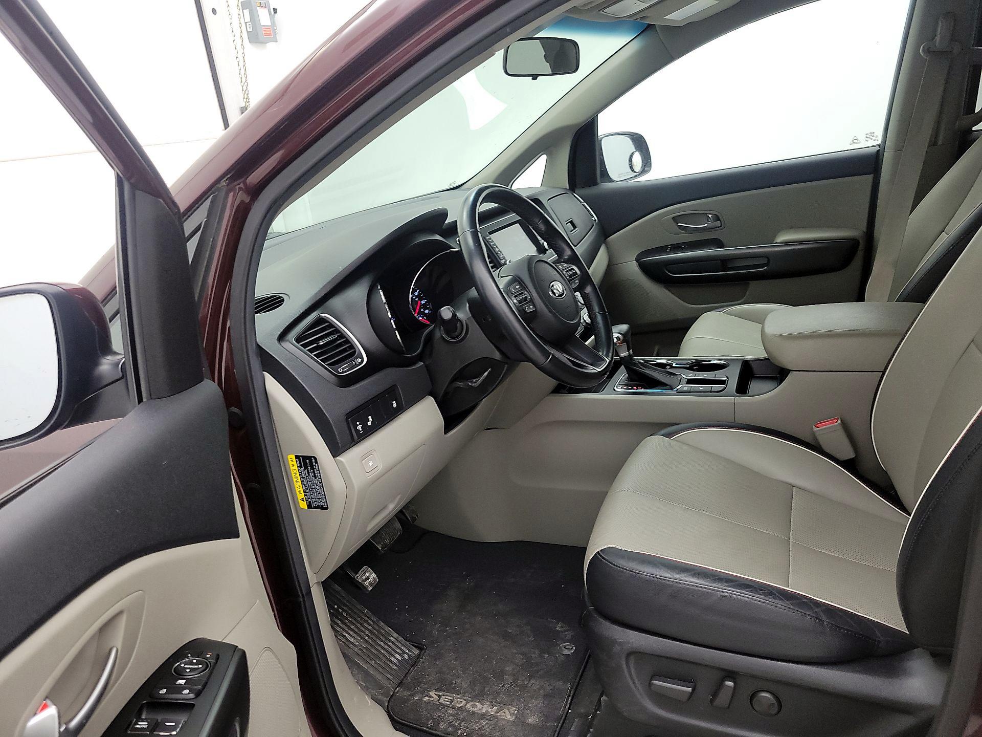 Thumbnail: 2019 Kia Sedona - 11