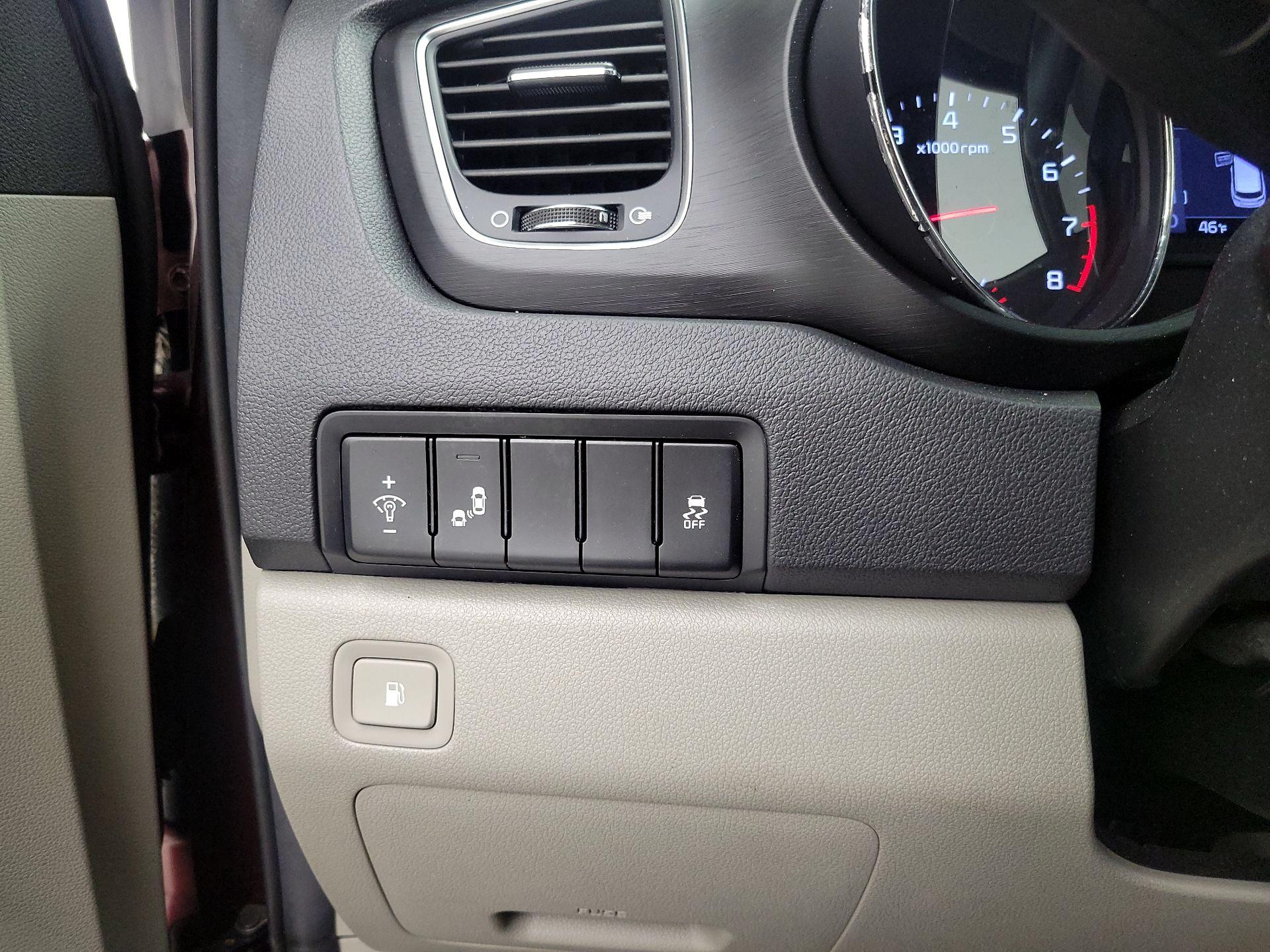 Thumbnail: 2019 Kia Sedona - 13