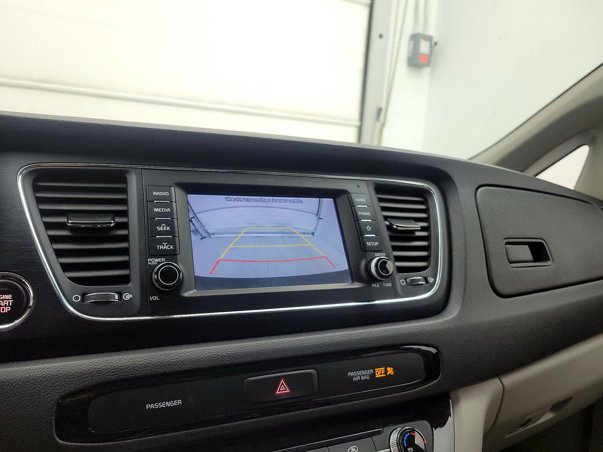 Thumbnail: 2019 Kia Sedona - 14