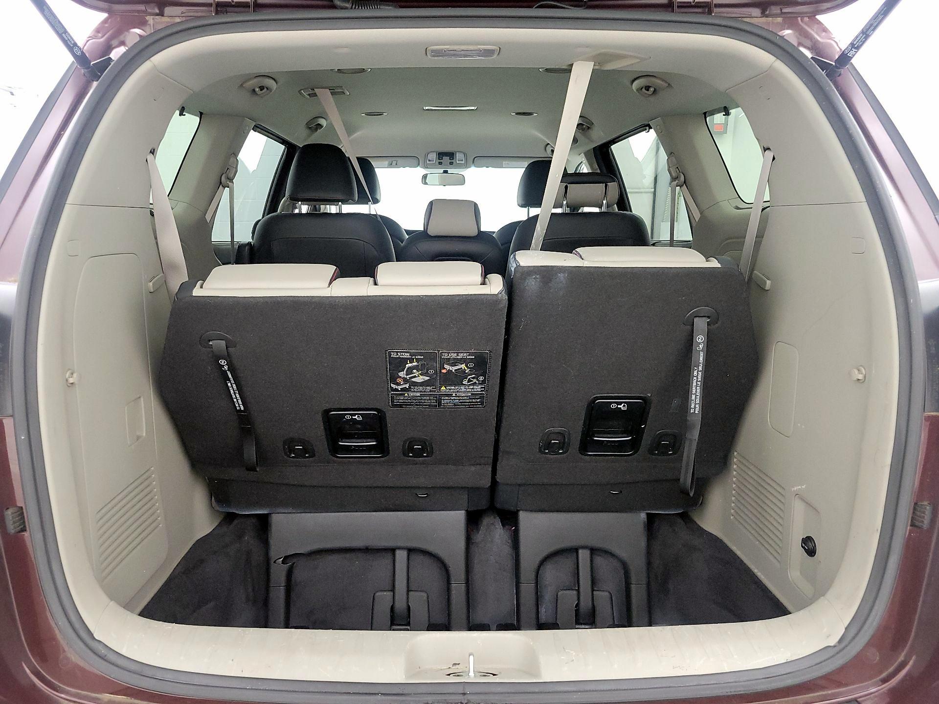 Thumbnail: 2019 Kia Sedona - 20