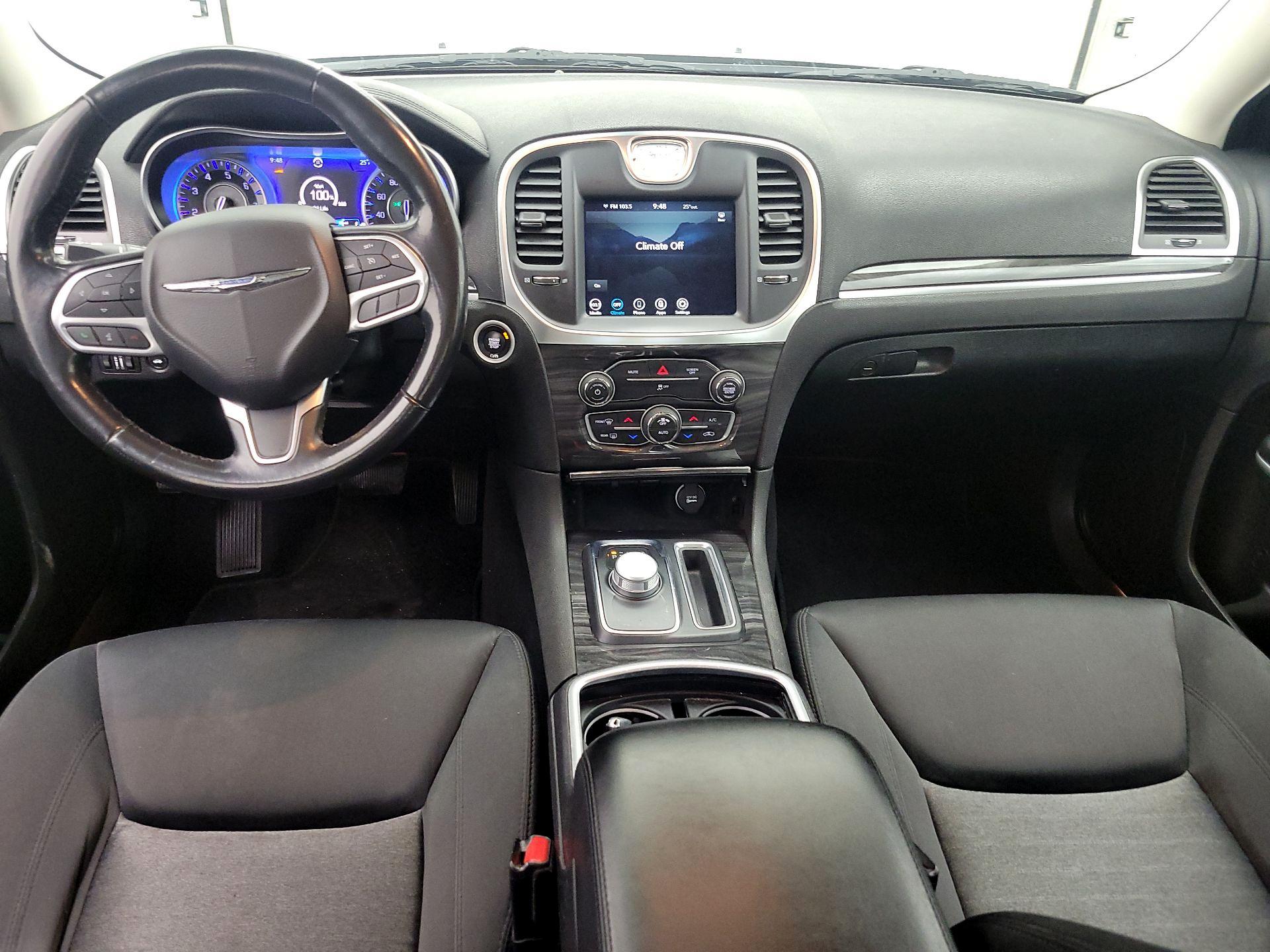 Thumbnail: 2021 Chrysler 300 - 9