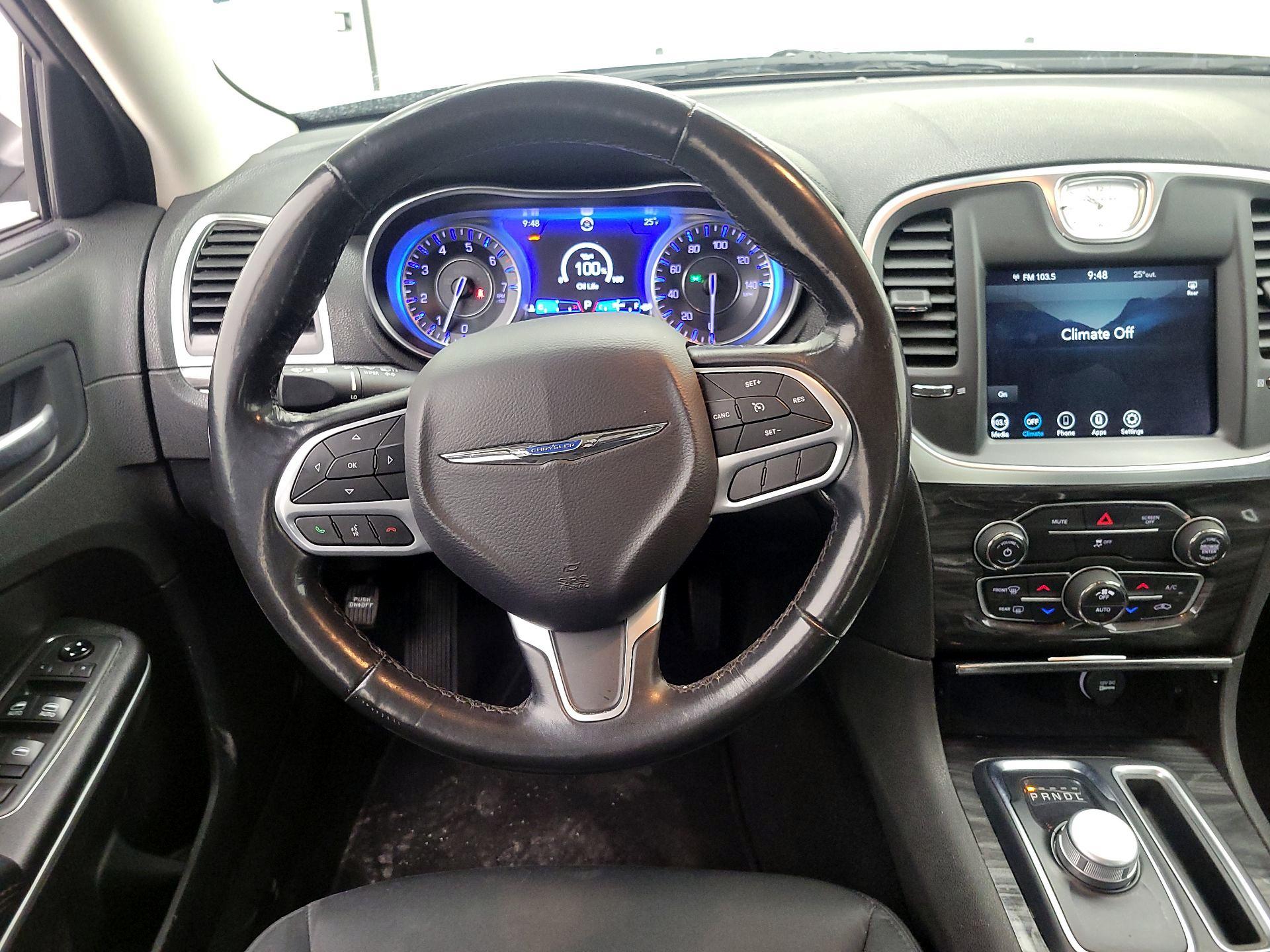 Thumbnail: 2021 Chrysler 300 - 10