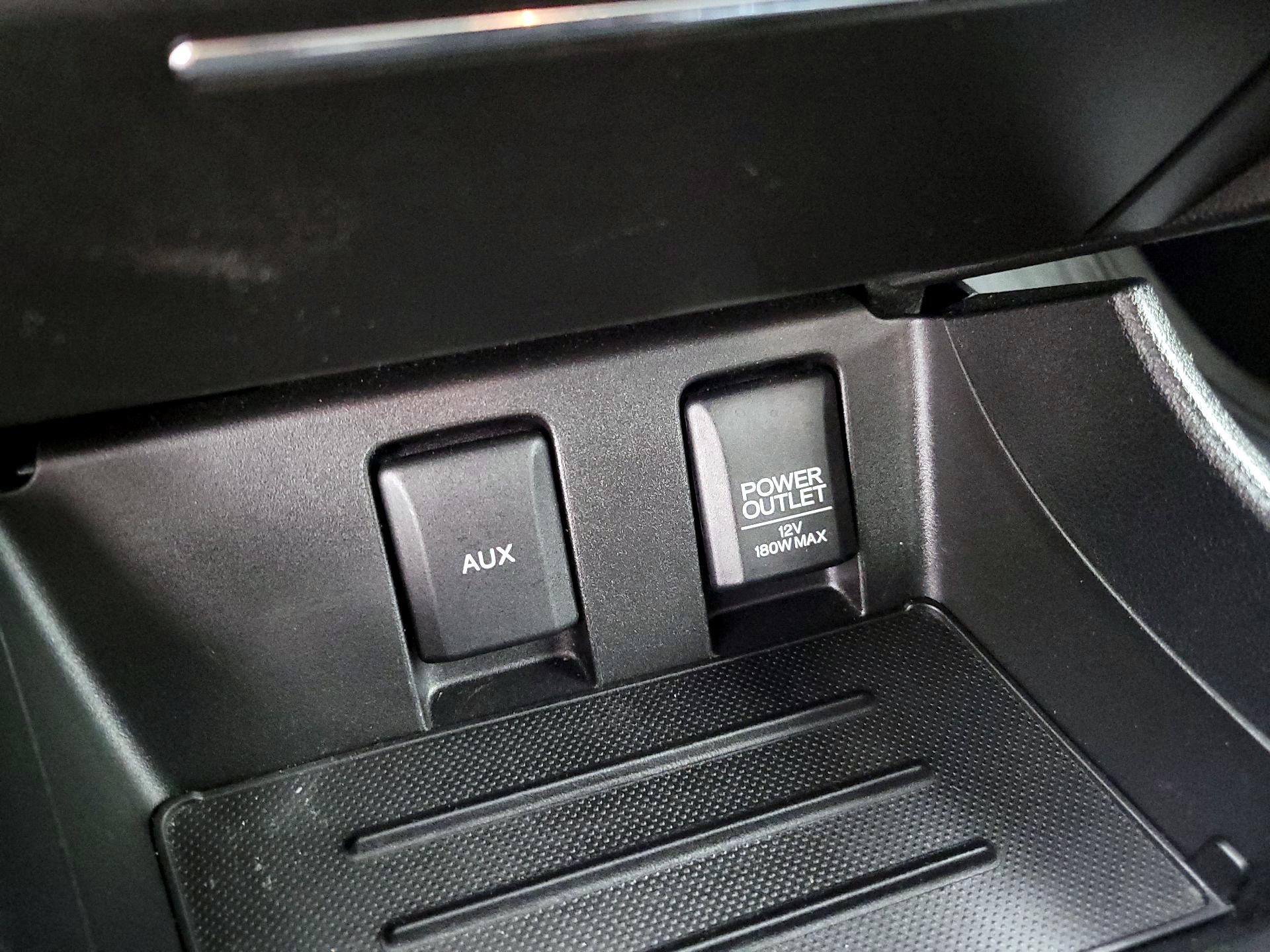 Thumbnail: 2014 Honda Civic - 18