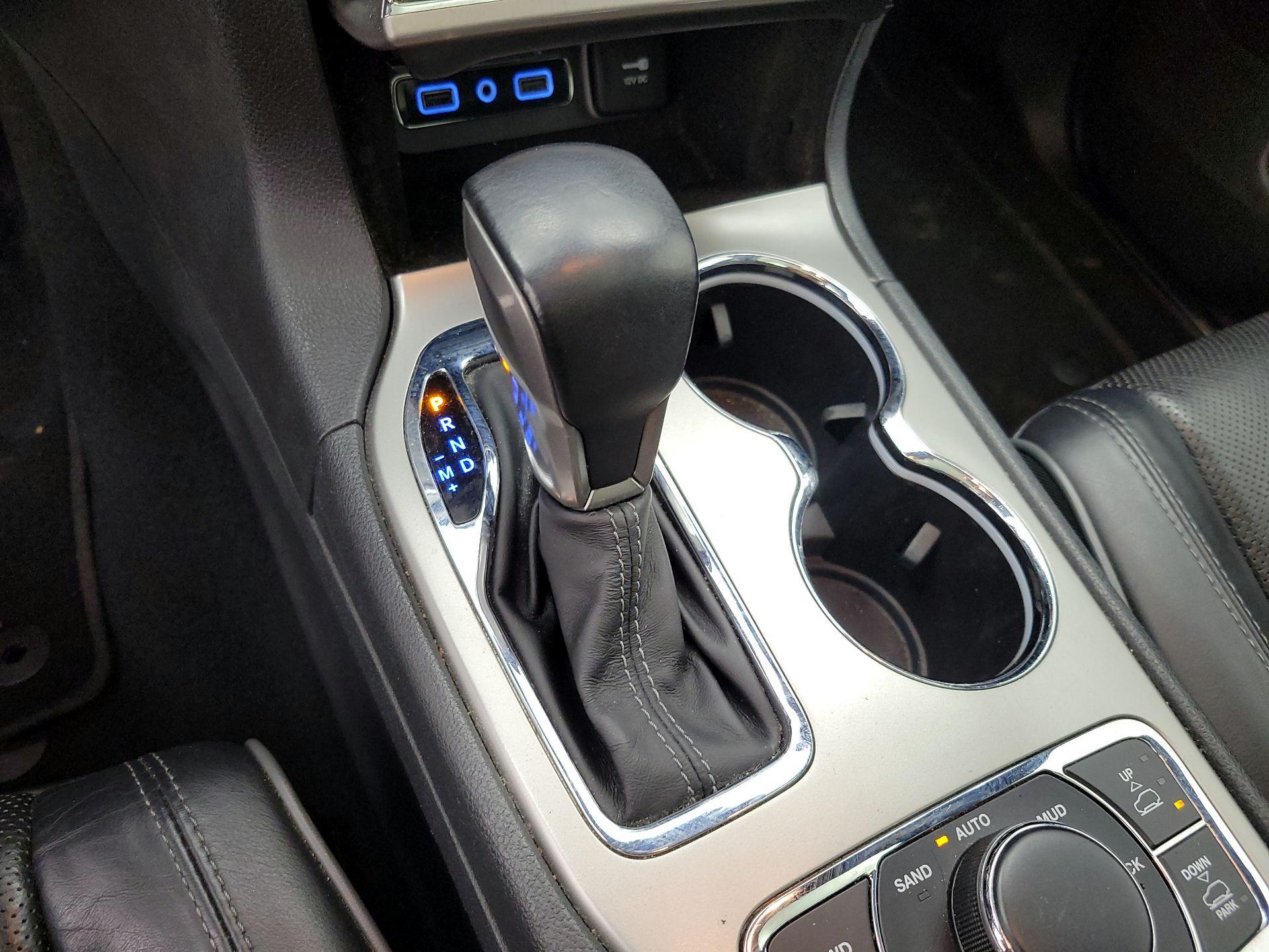 Thumbnail: 2019 Jeep Grand Cherokee - 17