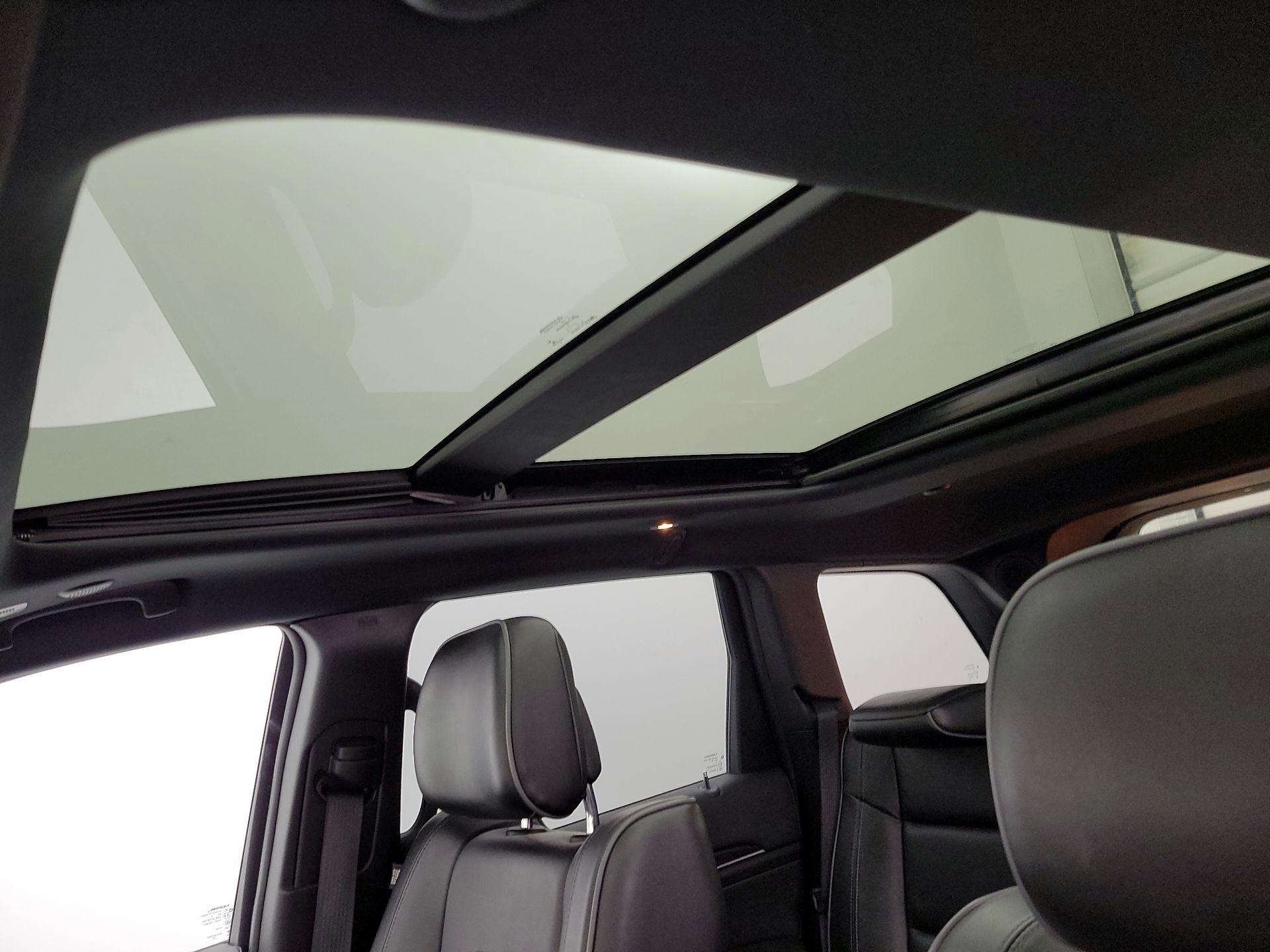 Thumbnail: 2019 Jeep Grand Cherokee - 19