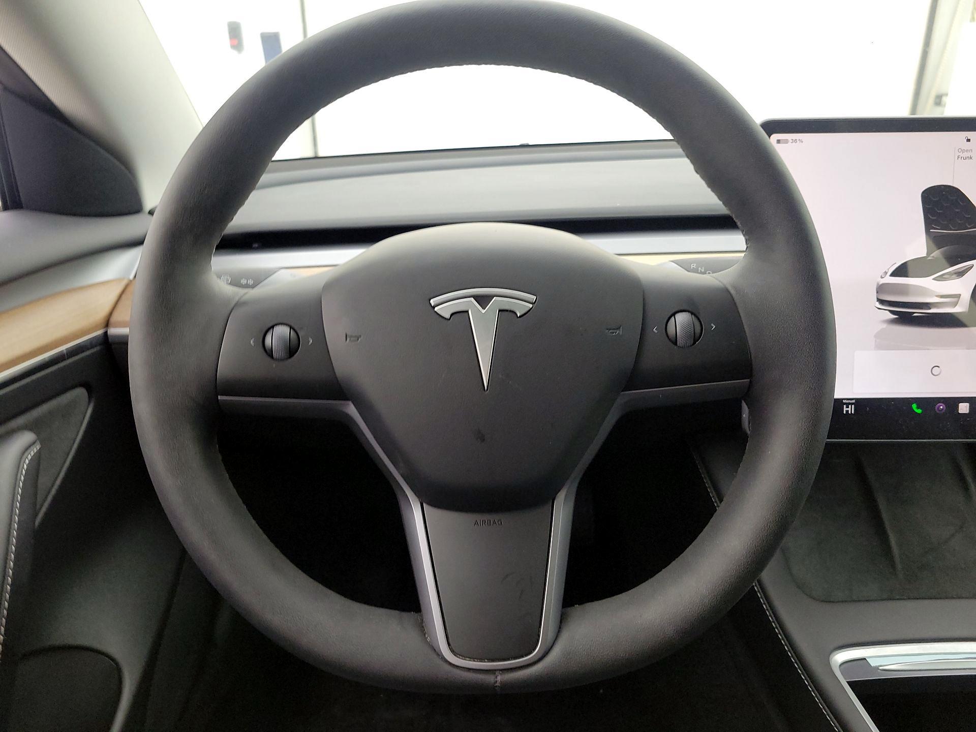 Thumbnail: 2023 Tesla Model 3 - 10