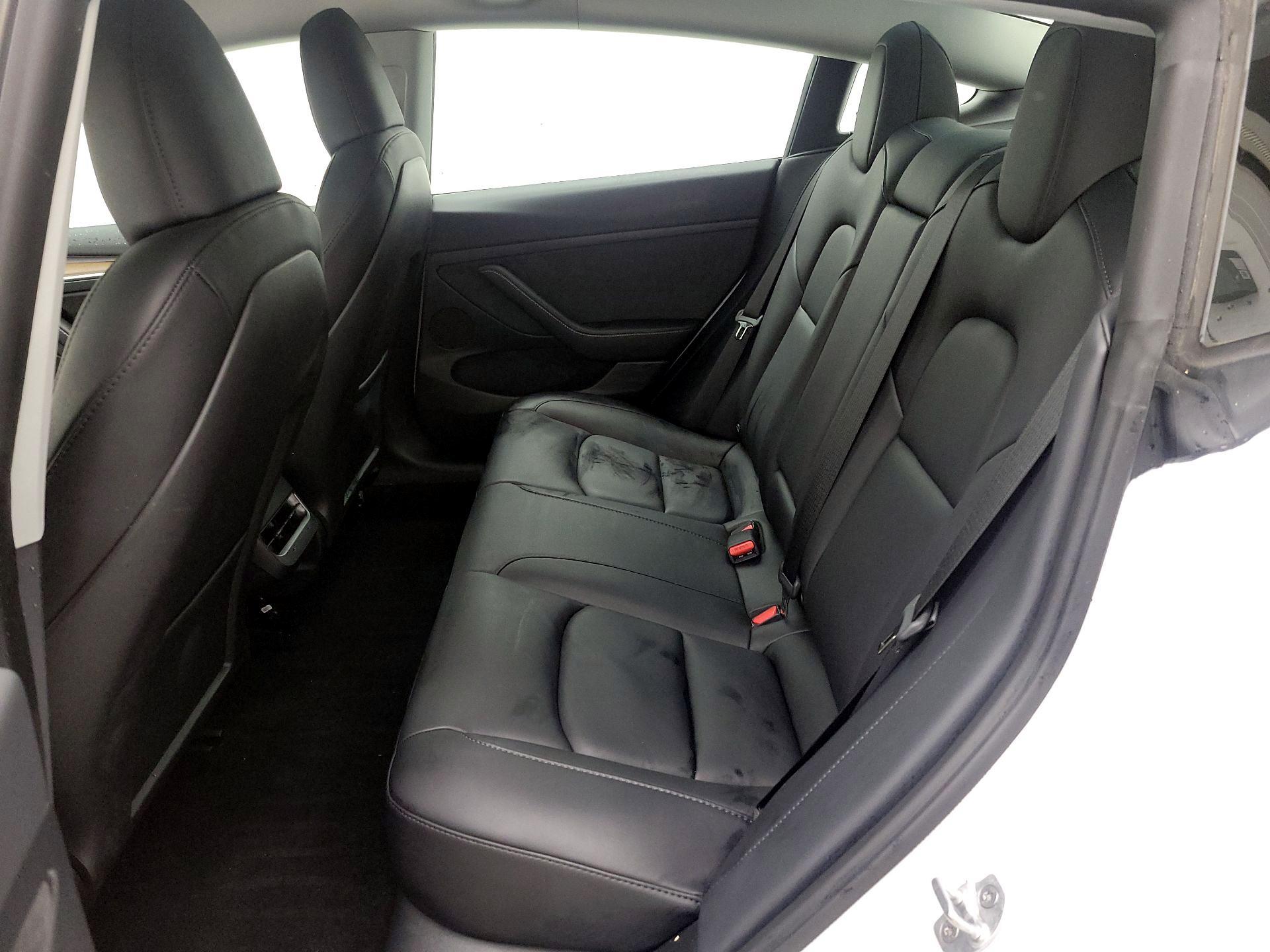 Thumbnail: 2023 Tesla Model 3 - 18