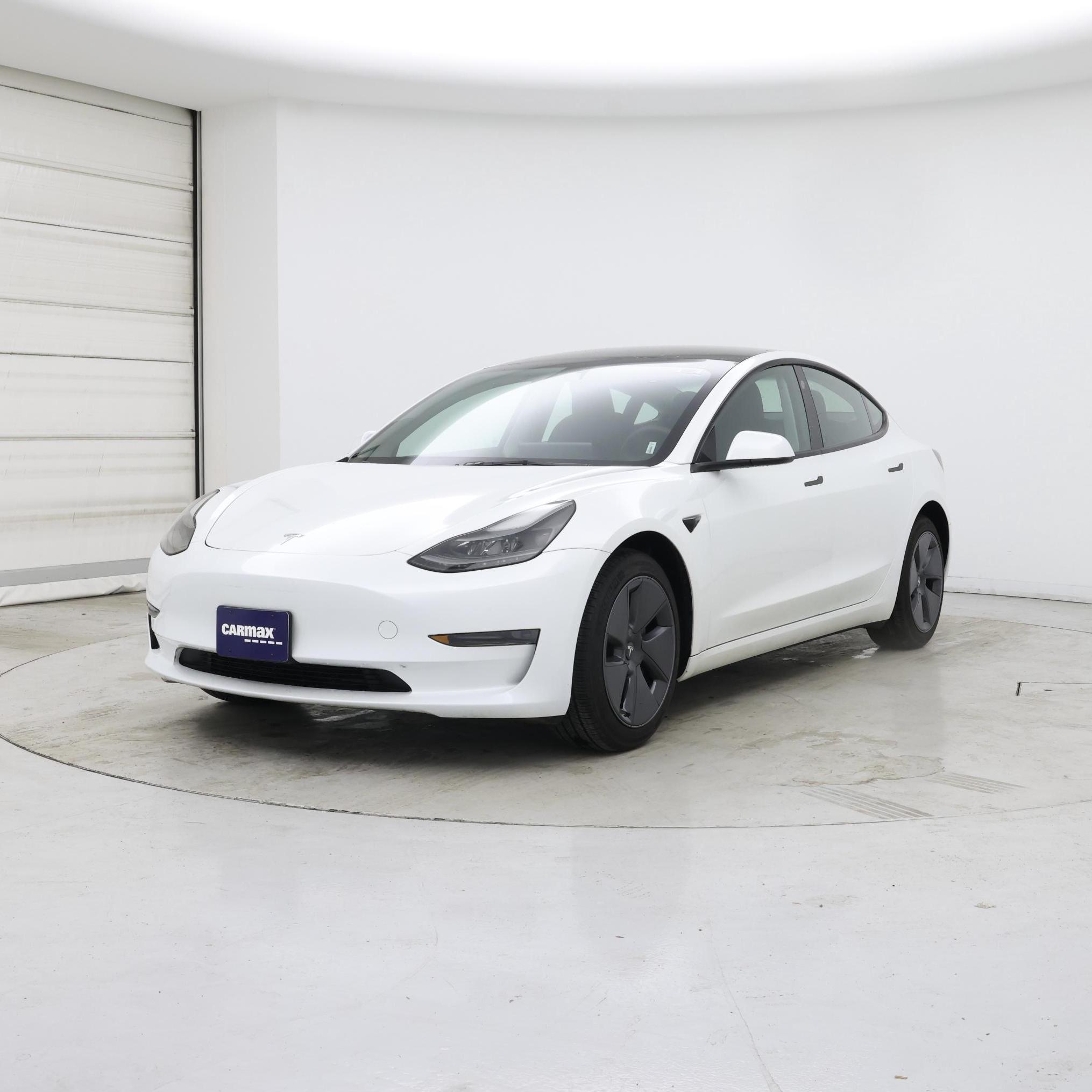 Thumbnail: 2023 Tesla Model 3 - 4