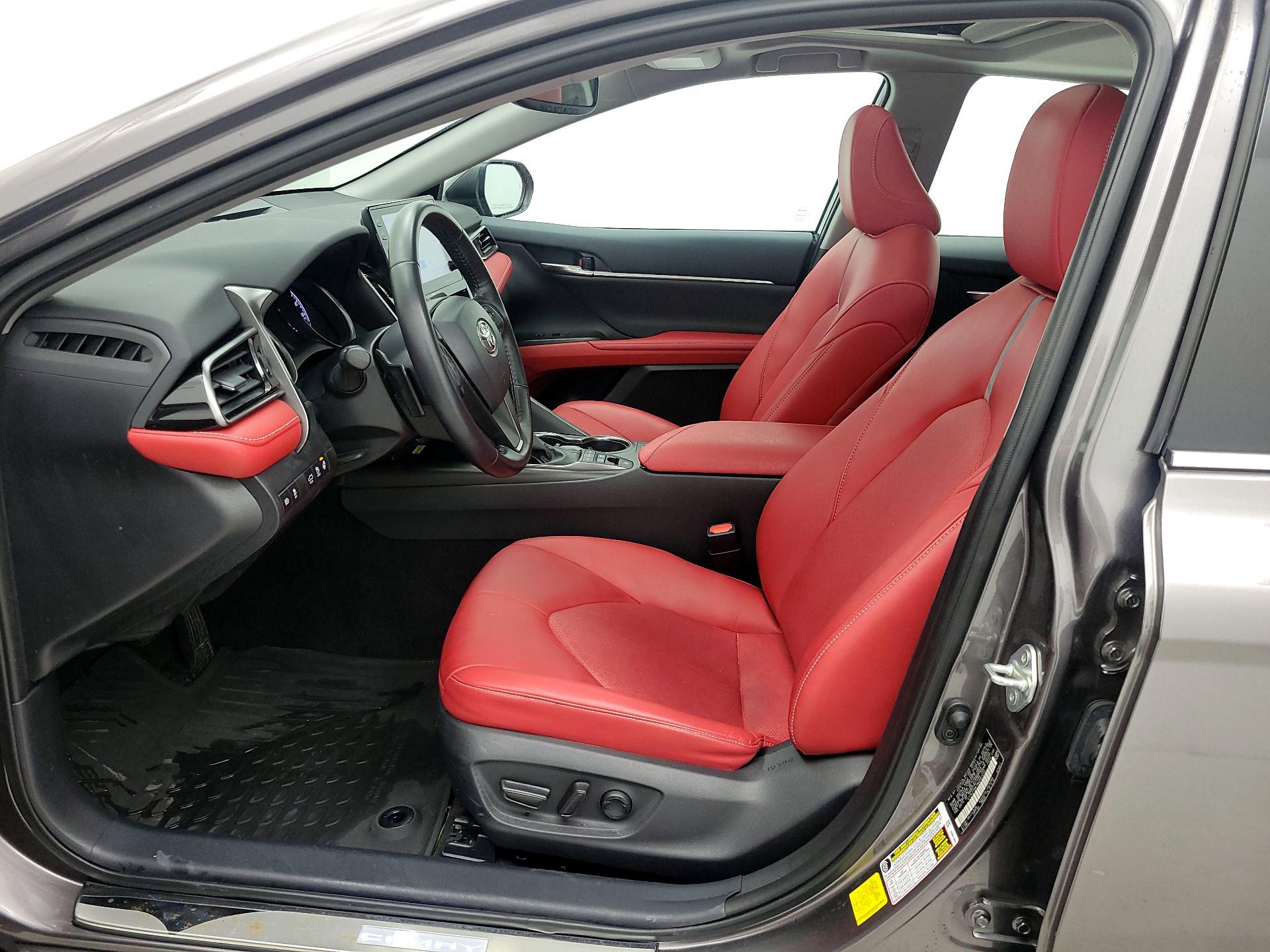 Thumbnail: 2022 Toyota Camry - 11